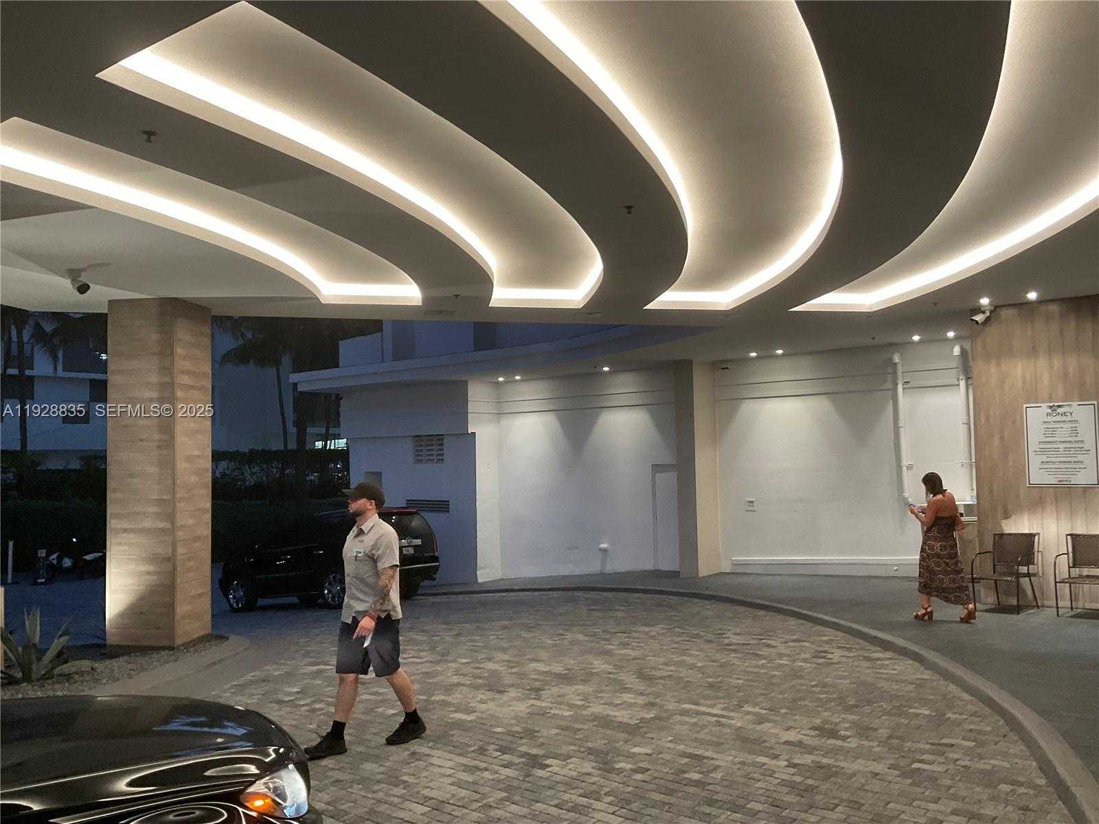 Small Image of 2301 COLLINS AVE #704, Miami Beach Number 1