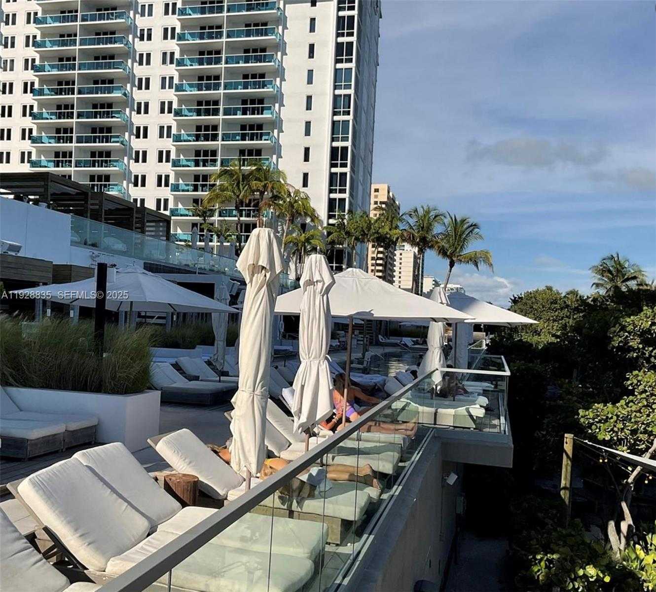 Small Image of 2301 COLLINS AVE #704, Miami Beach Number 13
