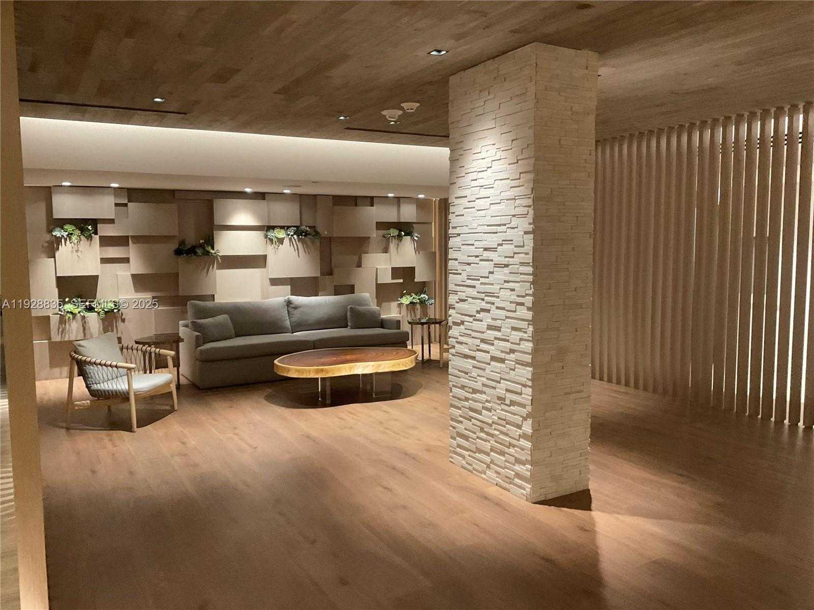 Small Image of 2301 COLLINS AVE #704, Miami Beach Number 2