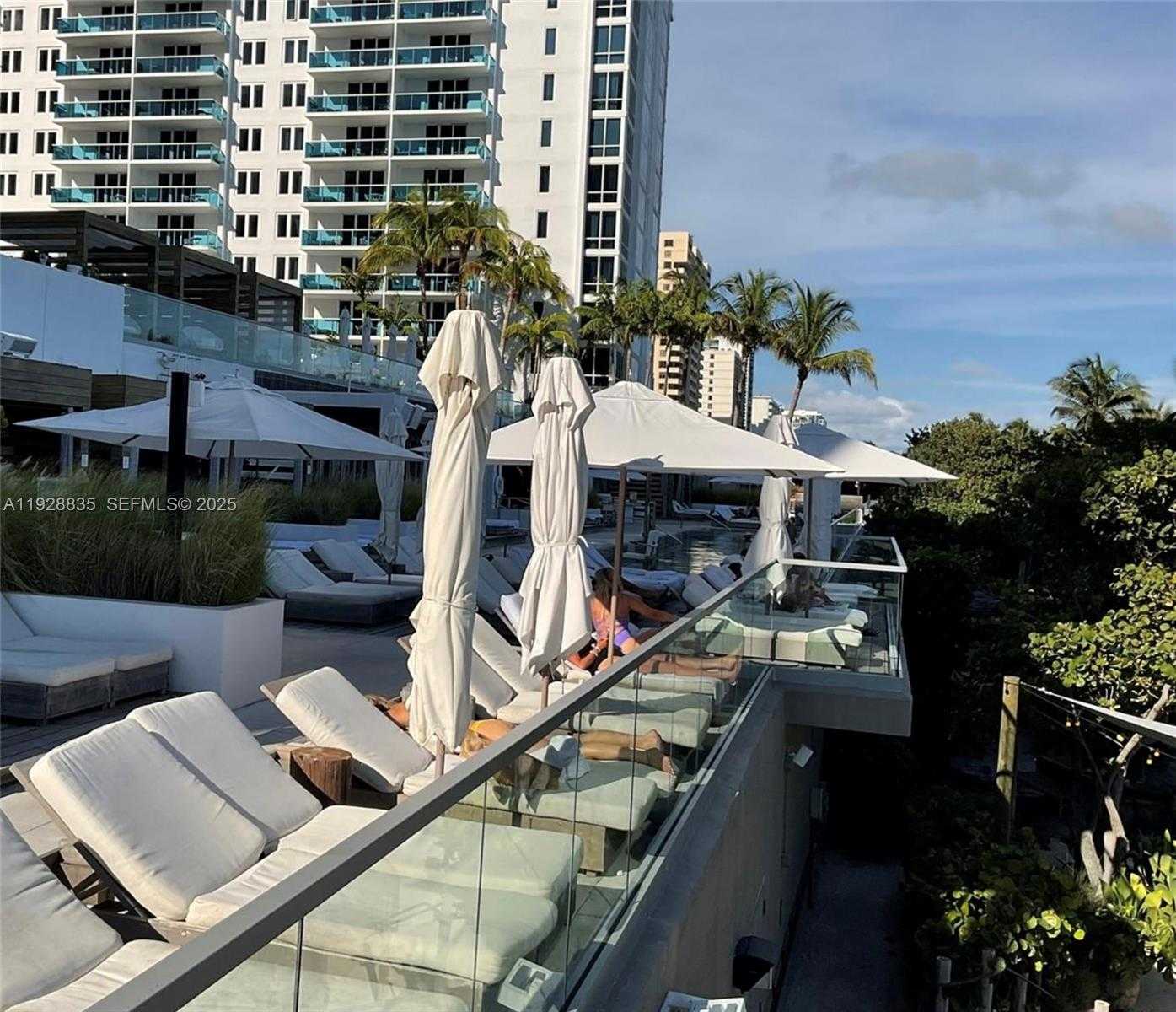 Small Image of 2301 COLLINS AVE #704, Miami Beach Number 5
