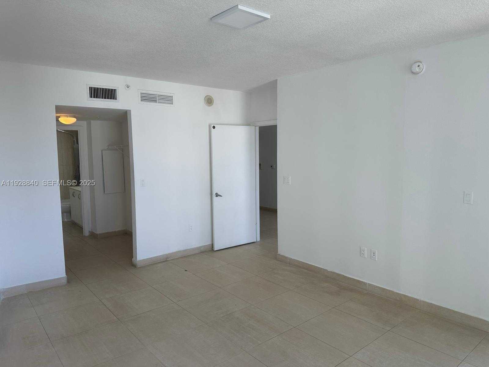 Small Image of 1750 NORTH BAYSHORE DR #1615, Miami Number 23