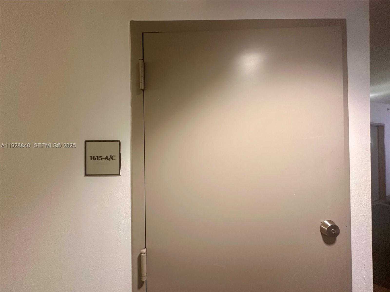 Small Image of 1750 NORTH BAYSHORE DR #1615, Miami Number 4