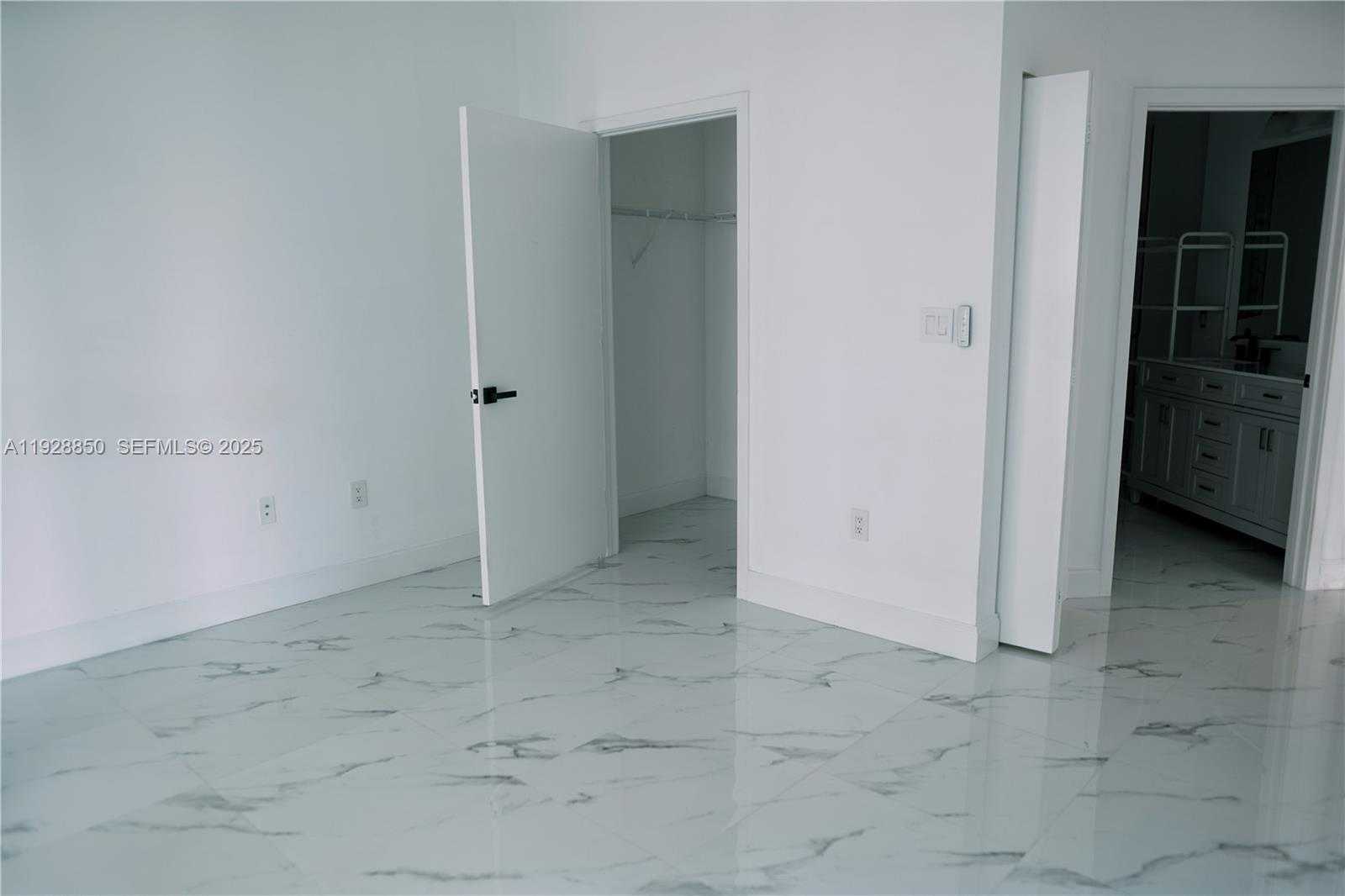 Small Image of 1111 SOUTH WEST 1ST AVE #3320-N, Miami Number 11