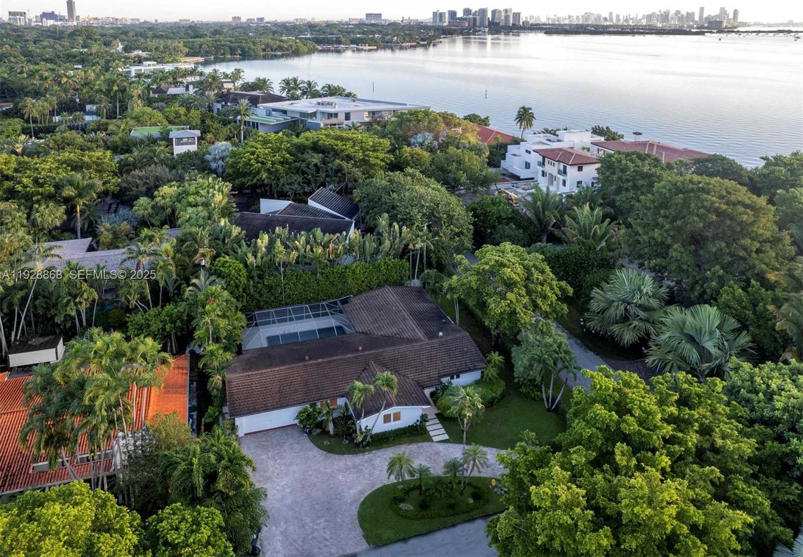 Small Image of 145 SOUTH PROSPECT DR, Coral Gables Number 1