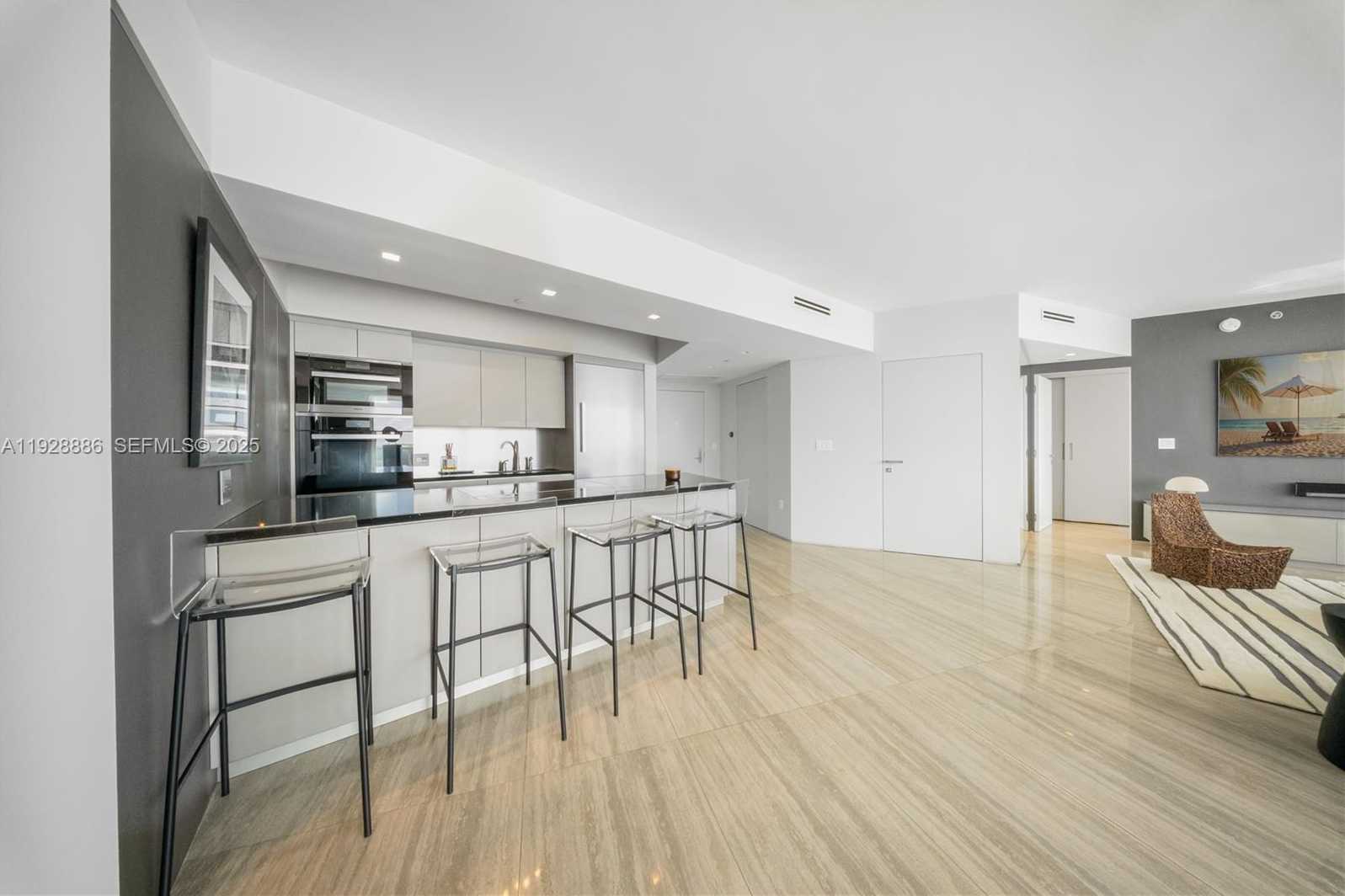 Small Image of 450 ALTON RD #3301, Miami Beach Number 12