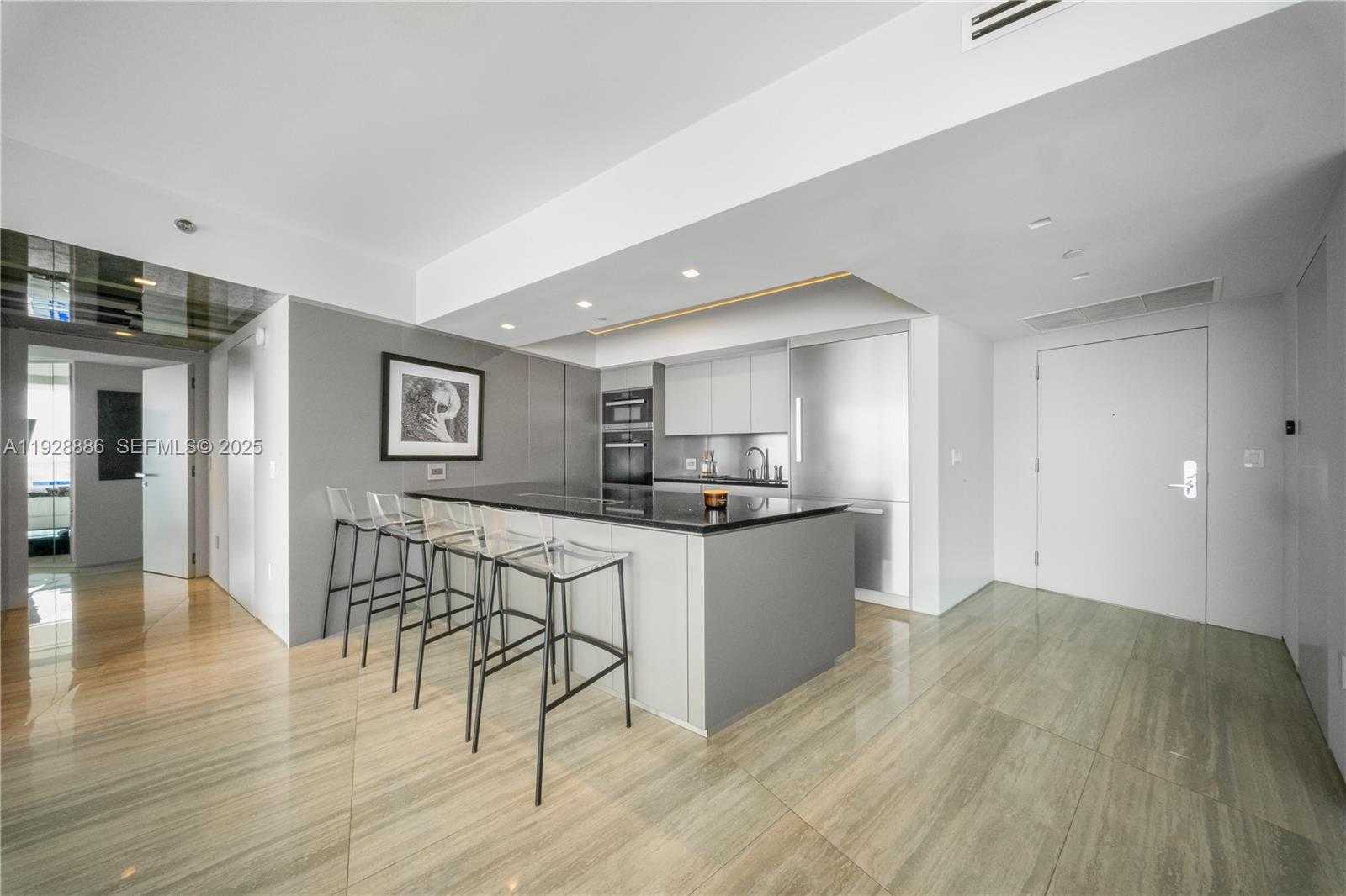 Small Image of 450 ALTON RD #3301, Miami Beach Number 14