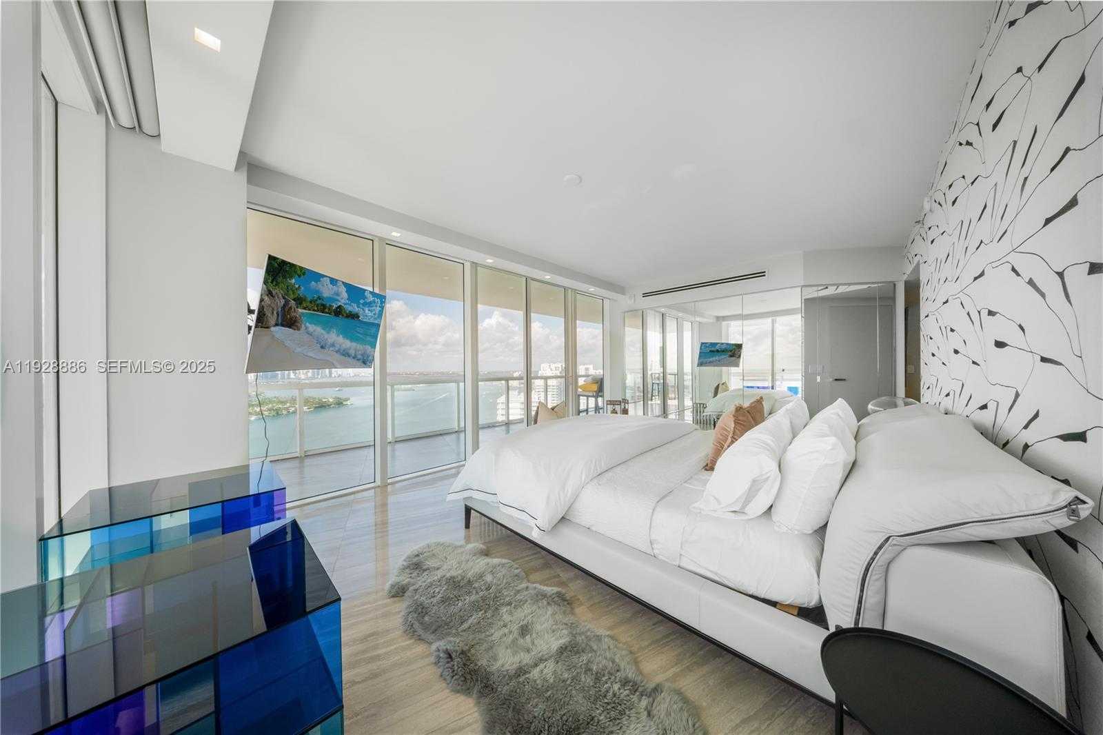 Small Image of 450 ALTON RD #3301, Miami Beach Number 19