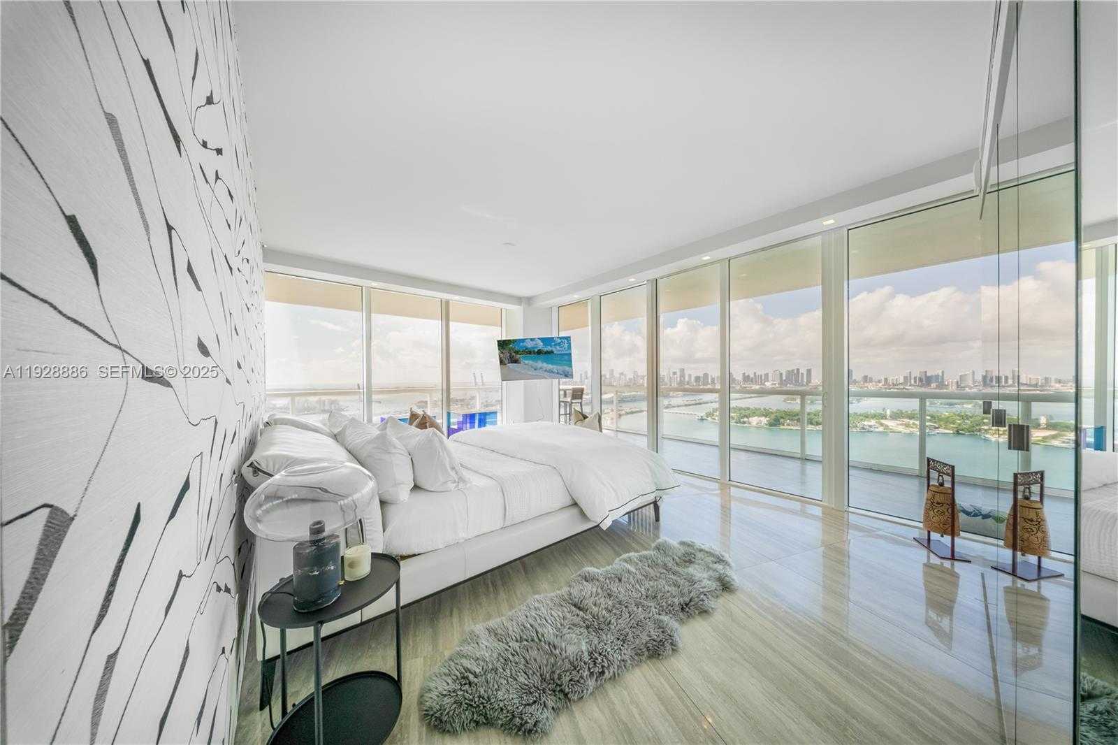 Small Image of 450 ALTON RD #3301, Miami Beach Number 20