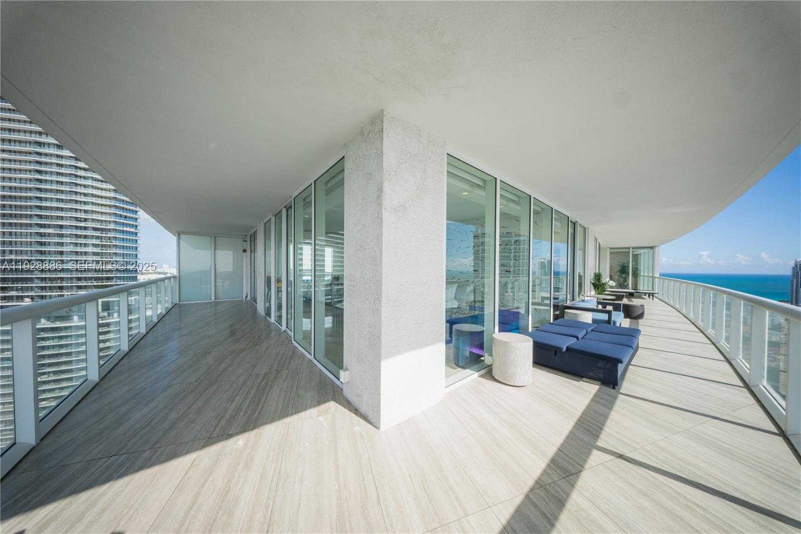 Small Image of 450 ALTON RD #3301, Miami Beach Number 3