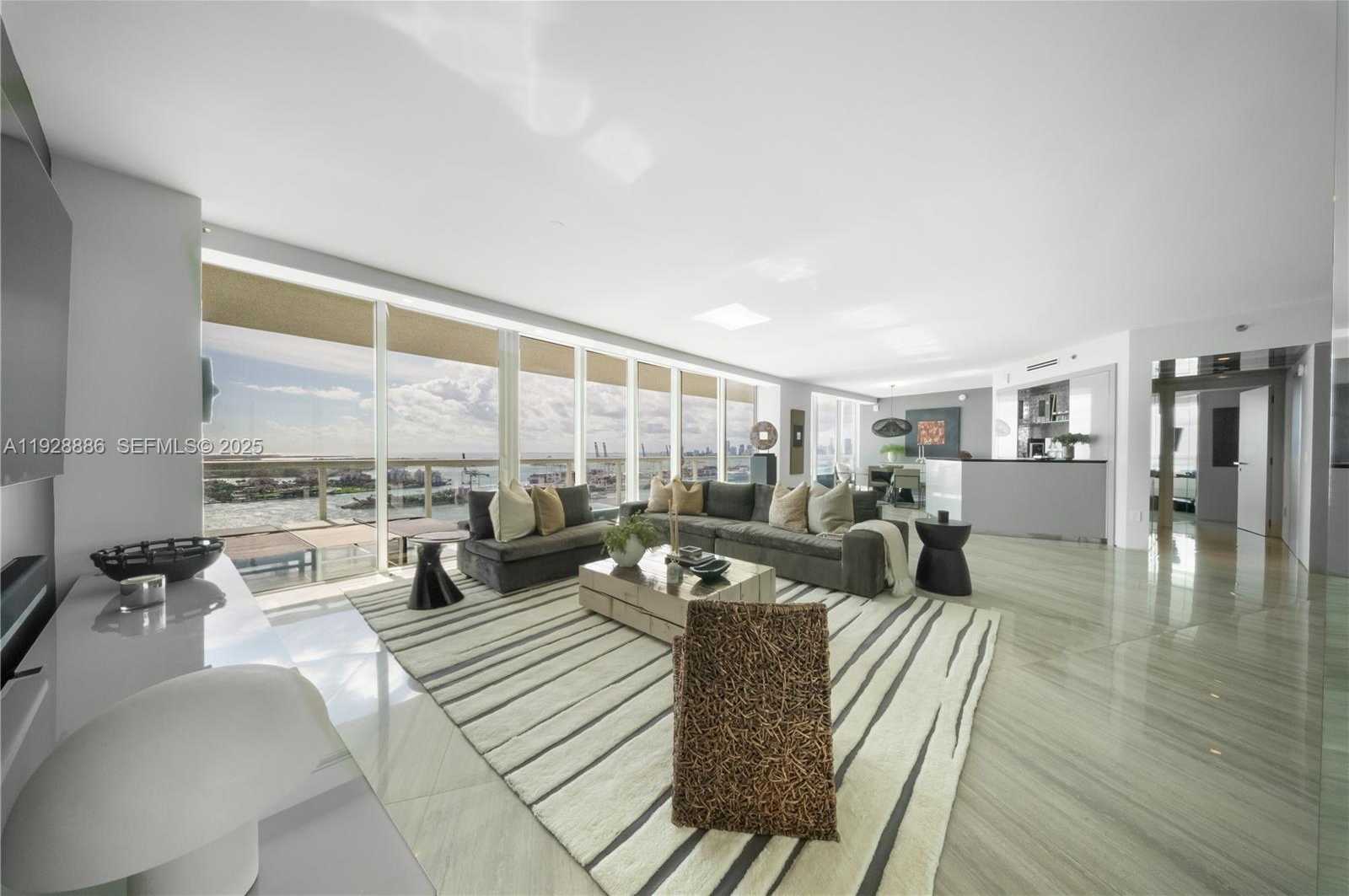 Small Image of 450 ALTON RD #3301, Miami Beach Number 7