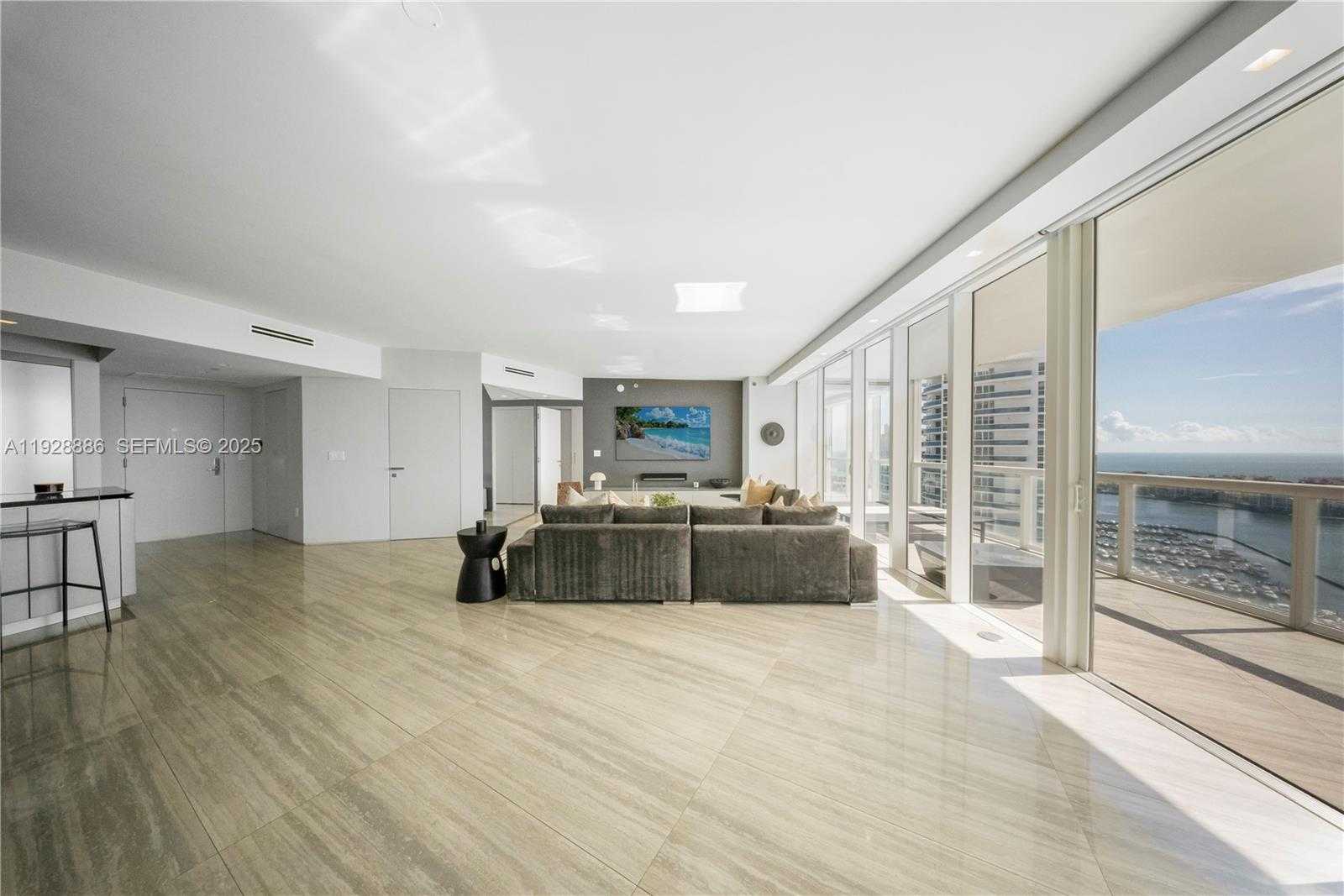 Small Image of 450 ALTON RD #3301, Miami Beach Number 8