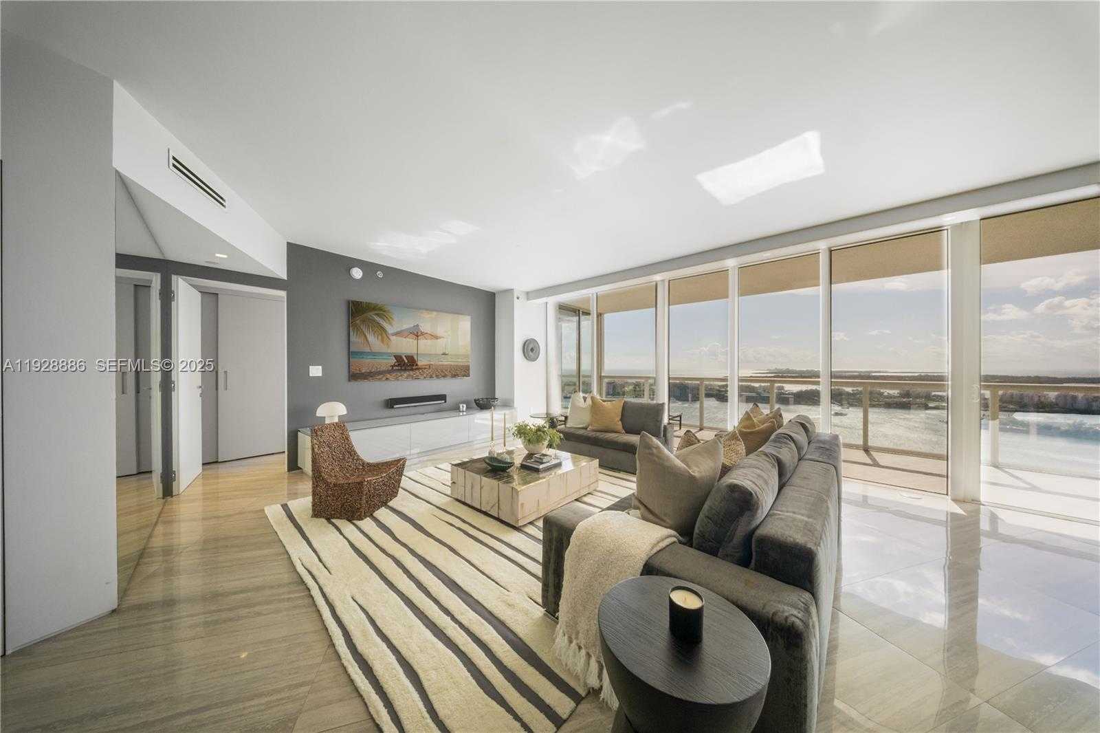 Small Image of 450 ALTON RD #3301, Miami Beach Number 9