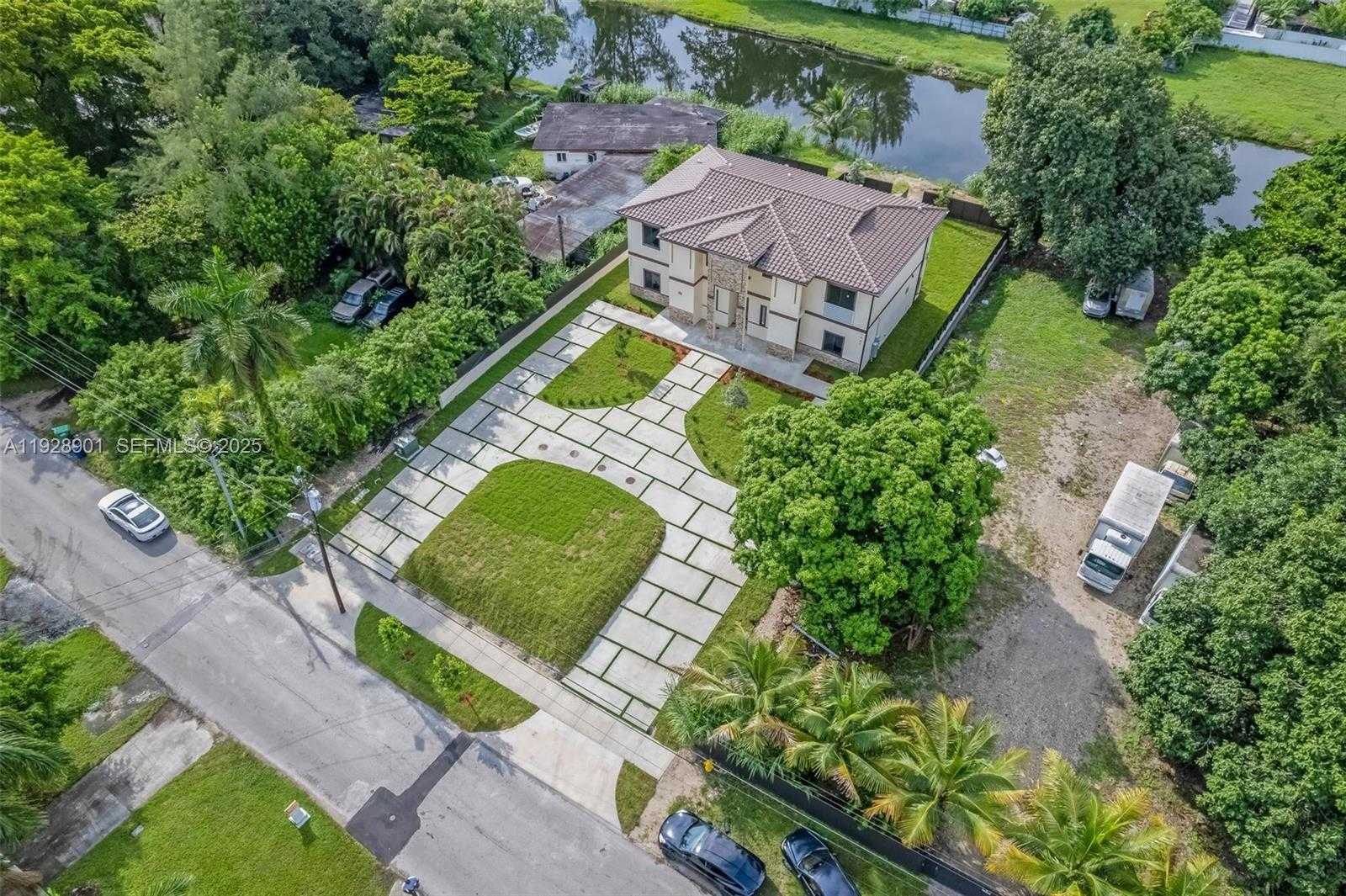 Small Image of 1962 NORTH WEST 107TH ST #1954, Miami Number 45