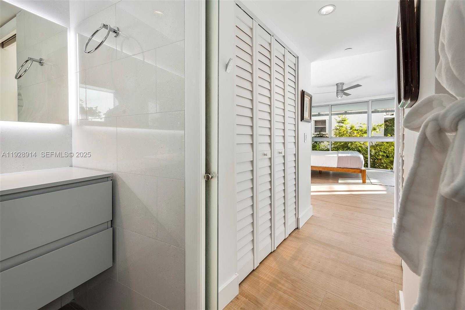 Imagen de Pequeño Objeto