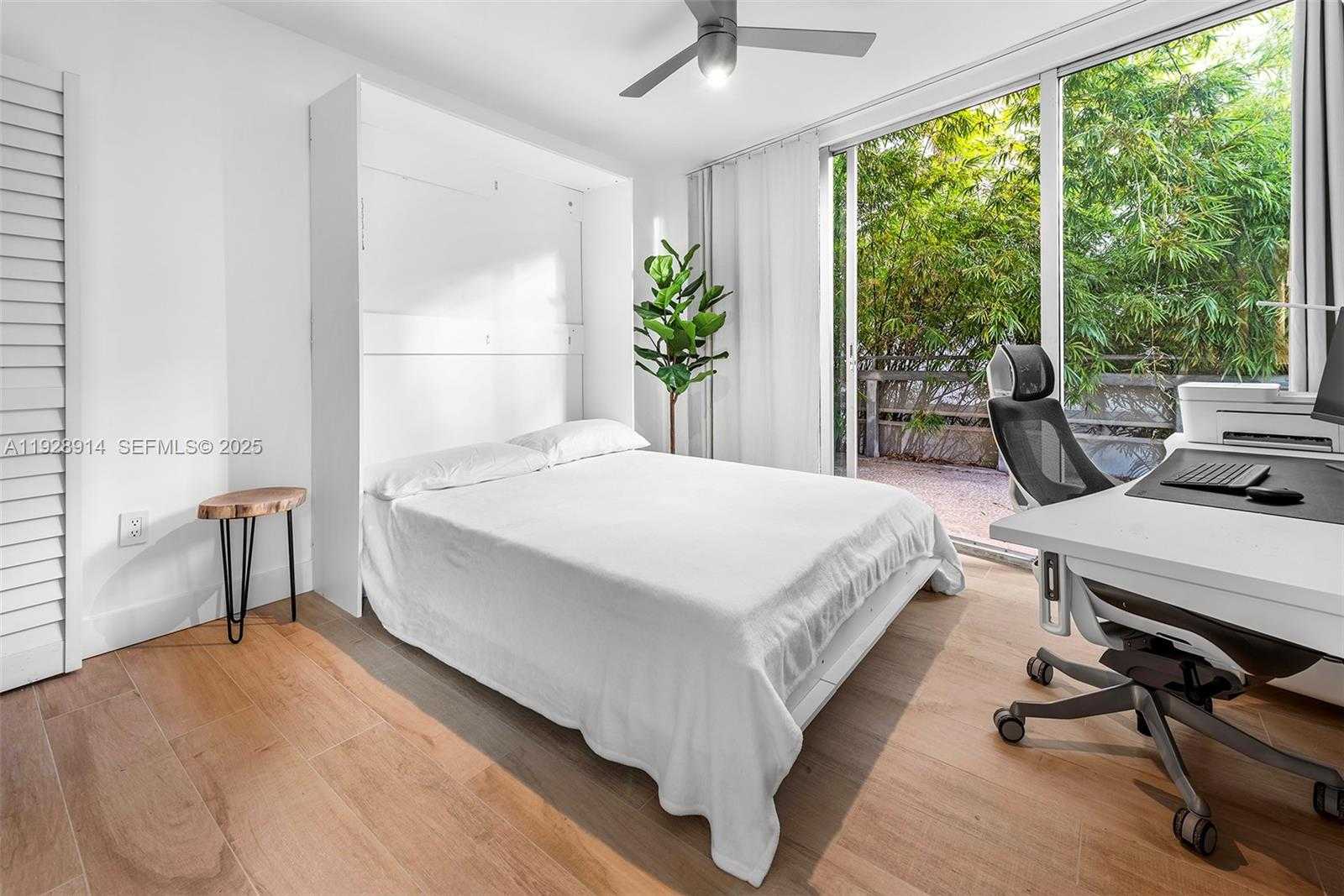 Imagen de Pequeño Objeto