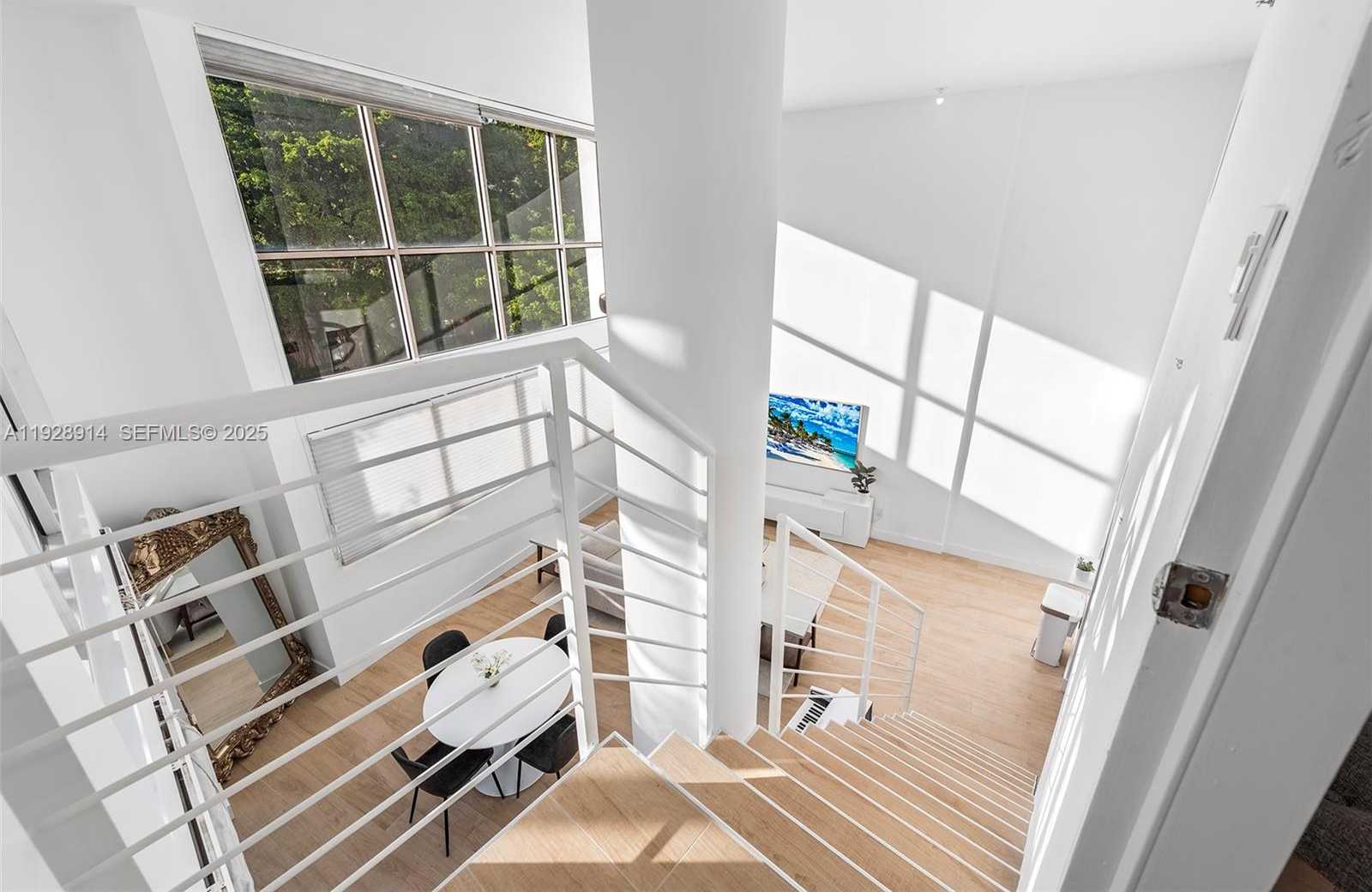 Imagen de Pequeño Objeto