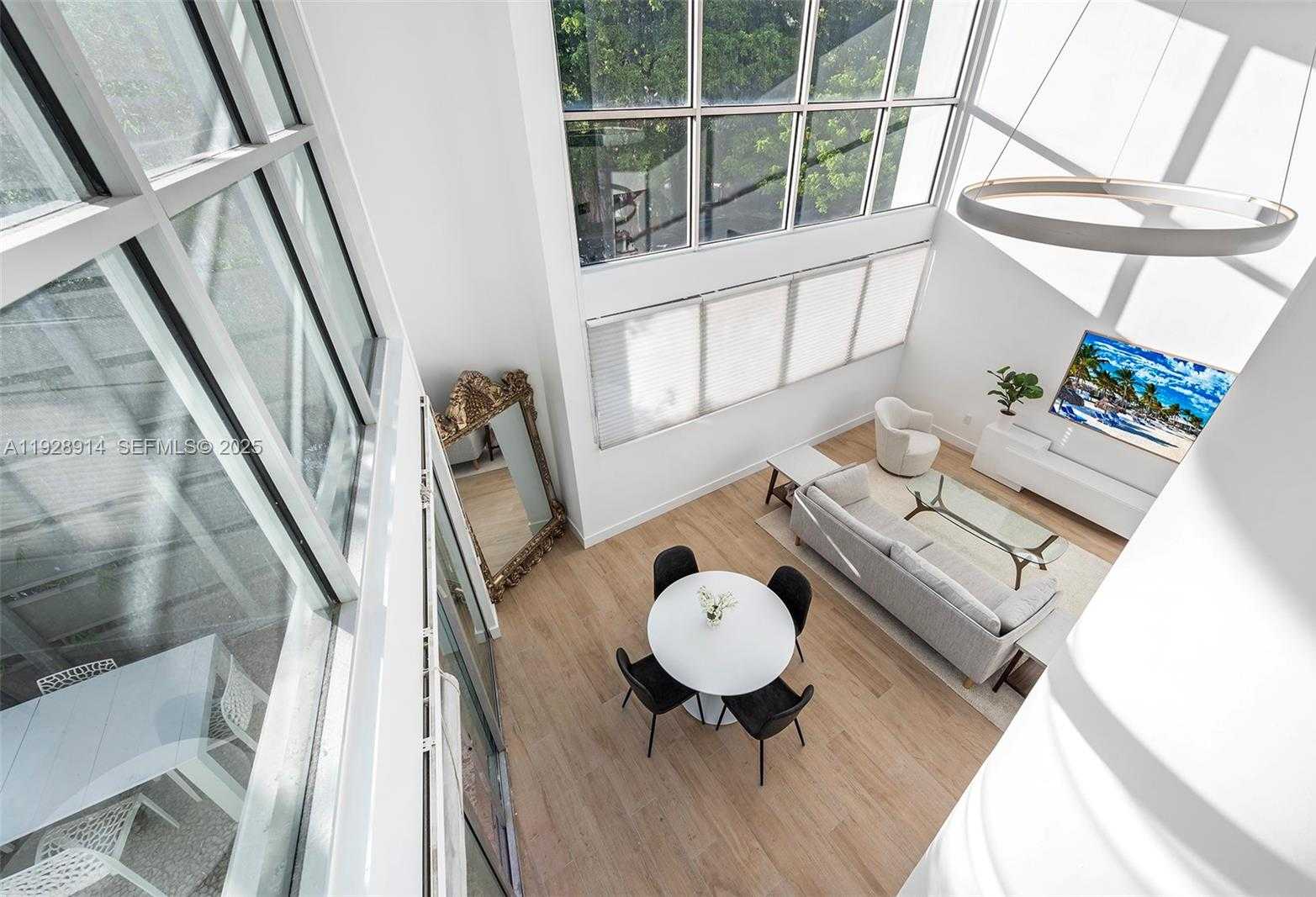 Imagen de Pequeño Objeto