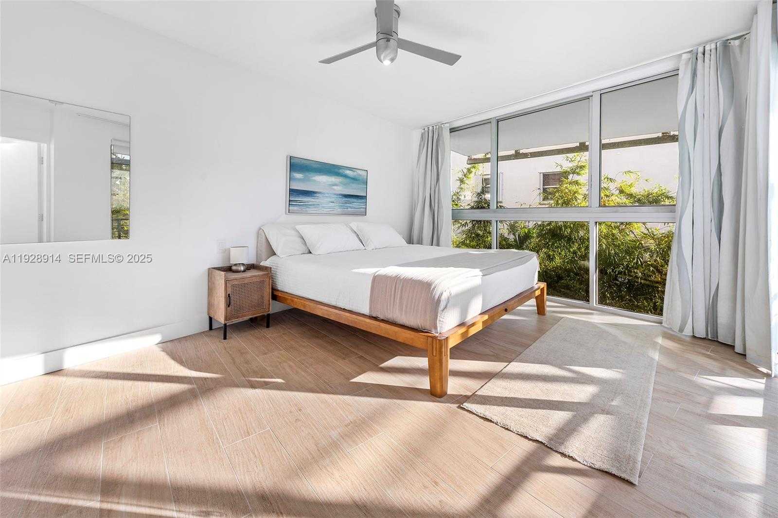 Imagen de Pequeño Objeto