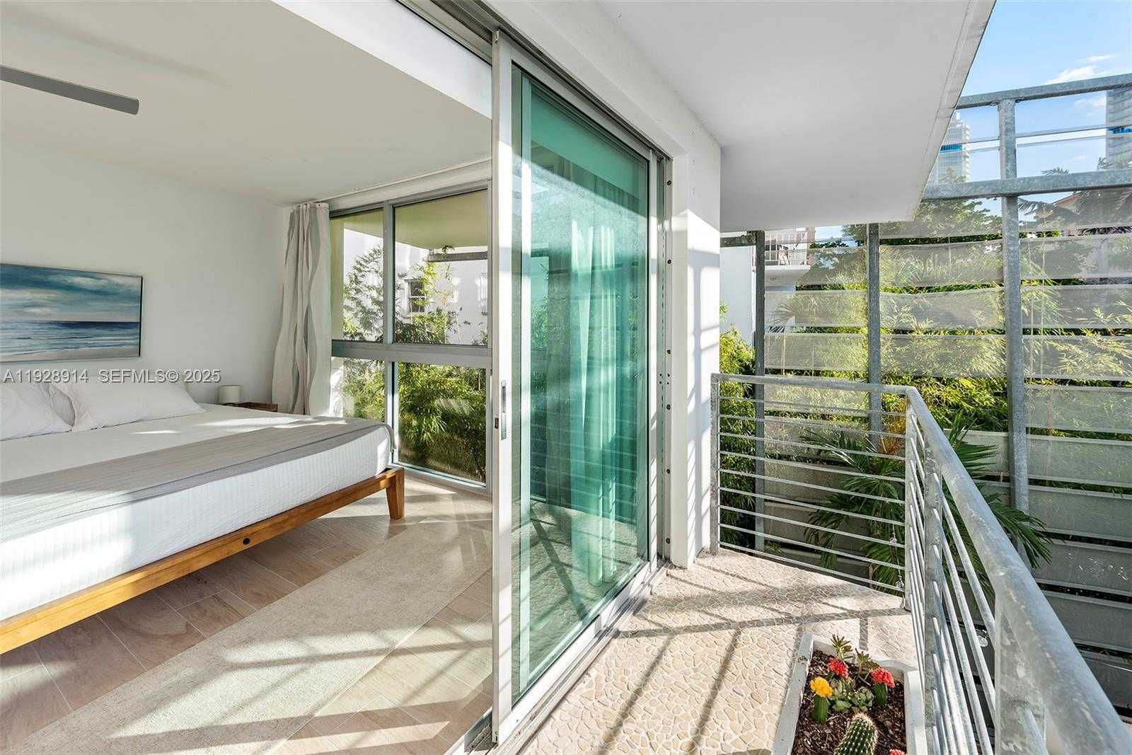 Imagen de Pequeño Objeto