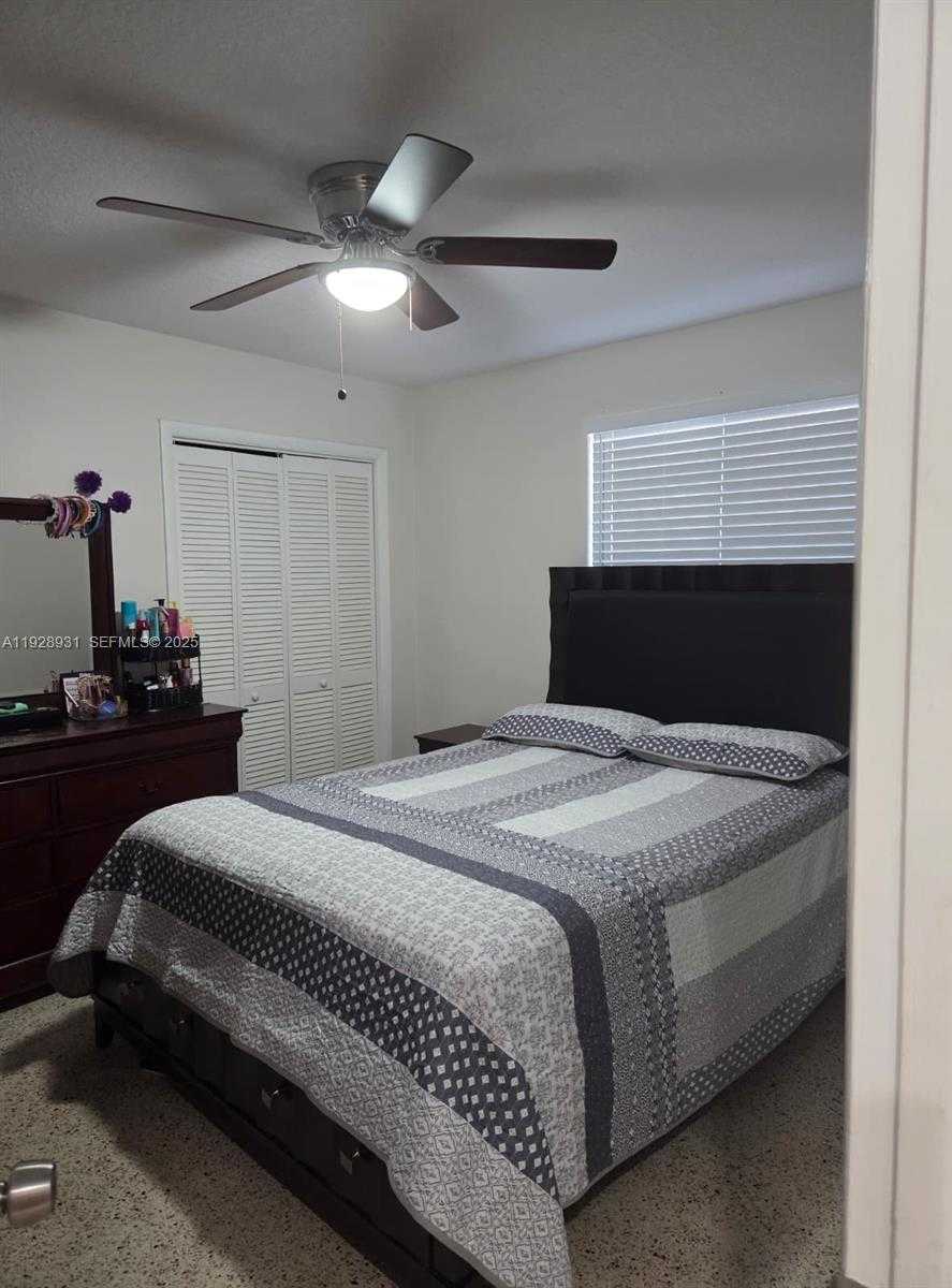 Small Image of 9228 SOUTH WEST 37TH ST #9228, Miami Number 7