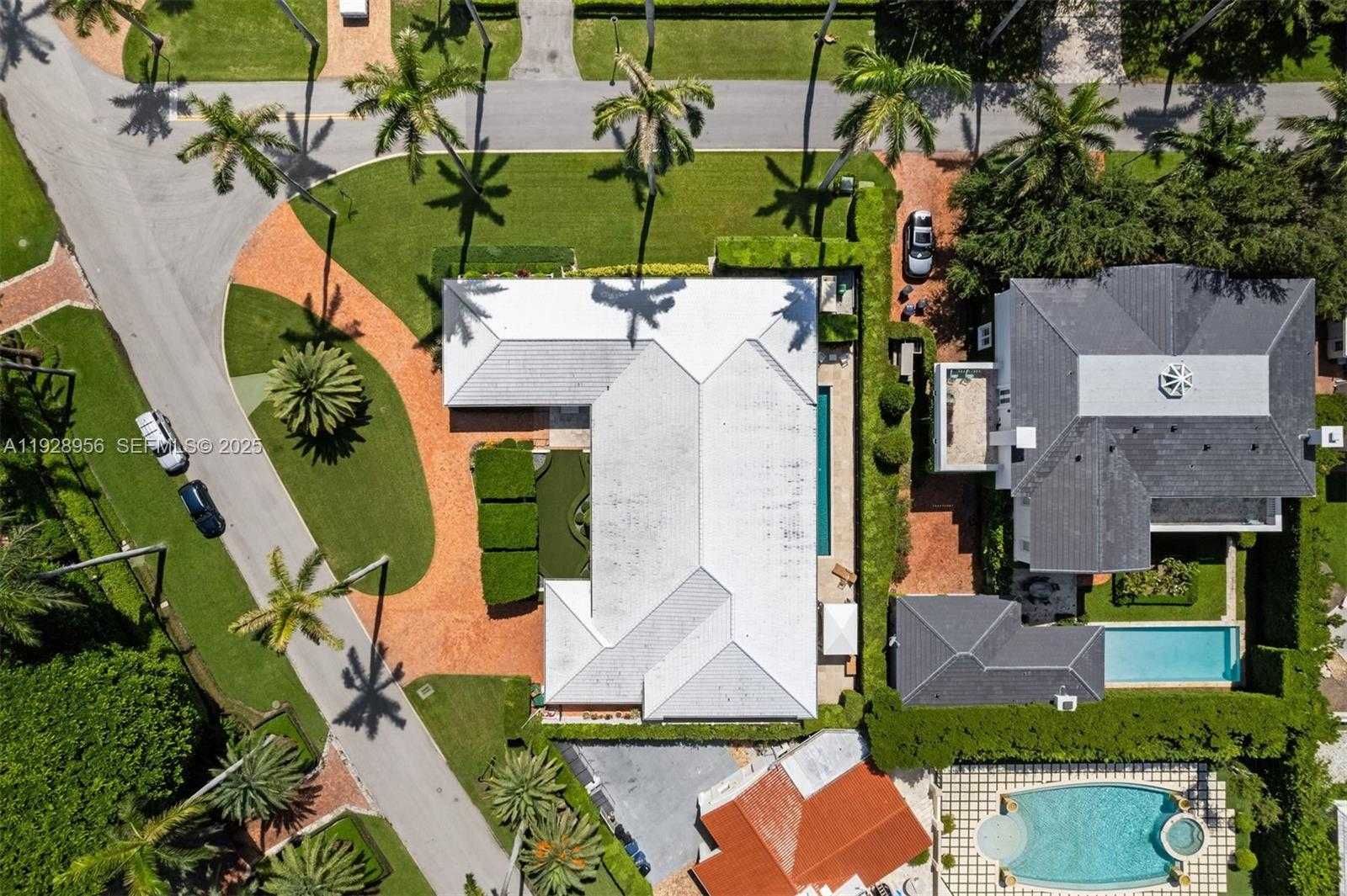 Small Image of 55 LA GORCE CIR, Miami Beach Number 1