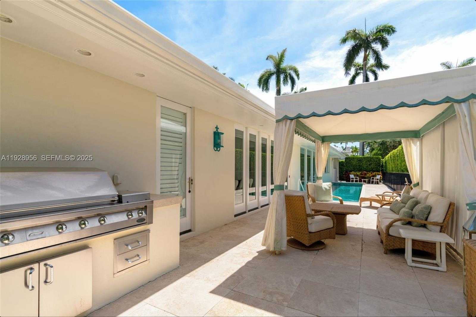 Small Image of 55 LA GORCE CIR, Miami Beach Number 12