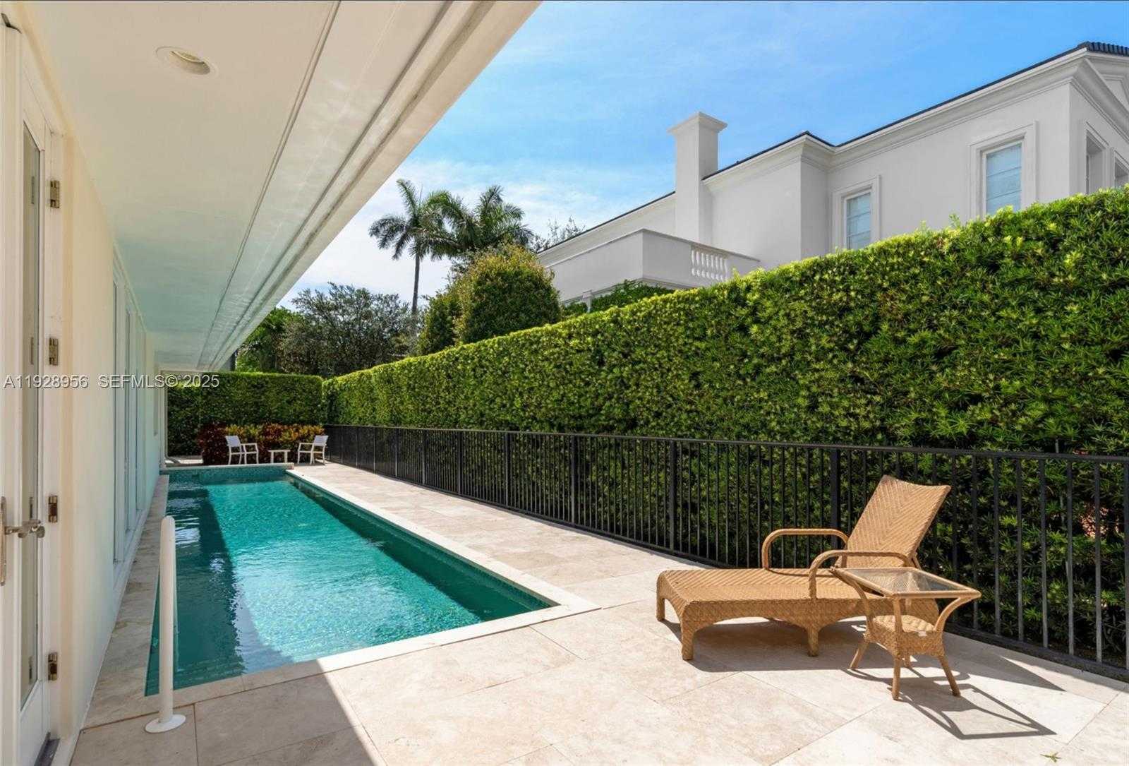 Small Image of 55 LA GORCE CIR, Miami Beach Number 13