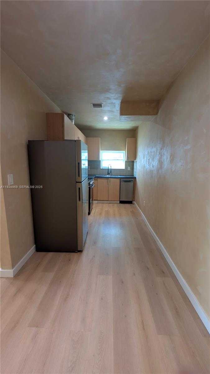 Imagen de Pequeño Objeto