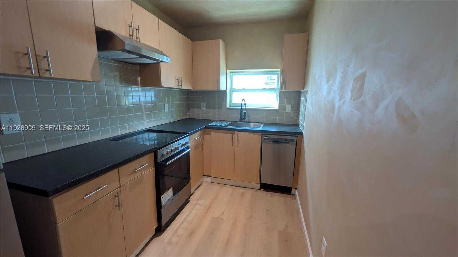 Imagen de Pequeño Objeto