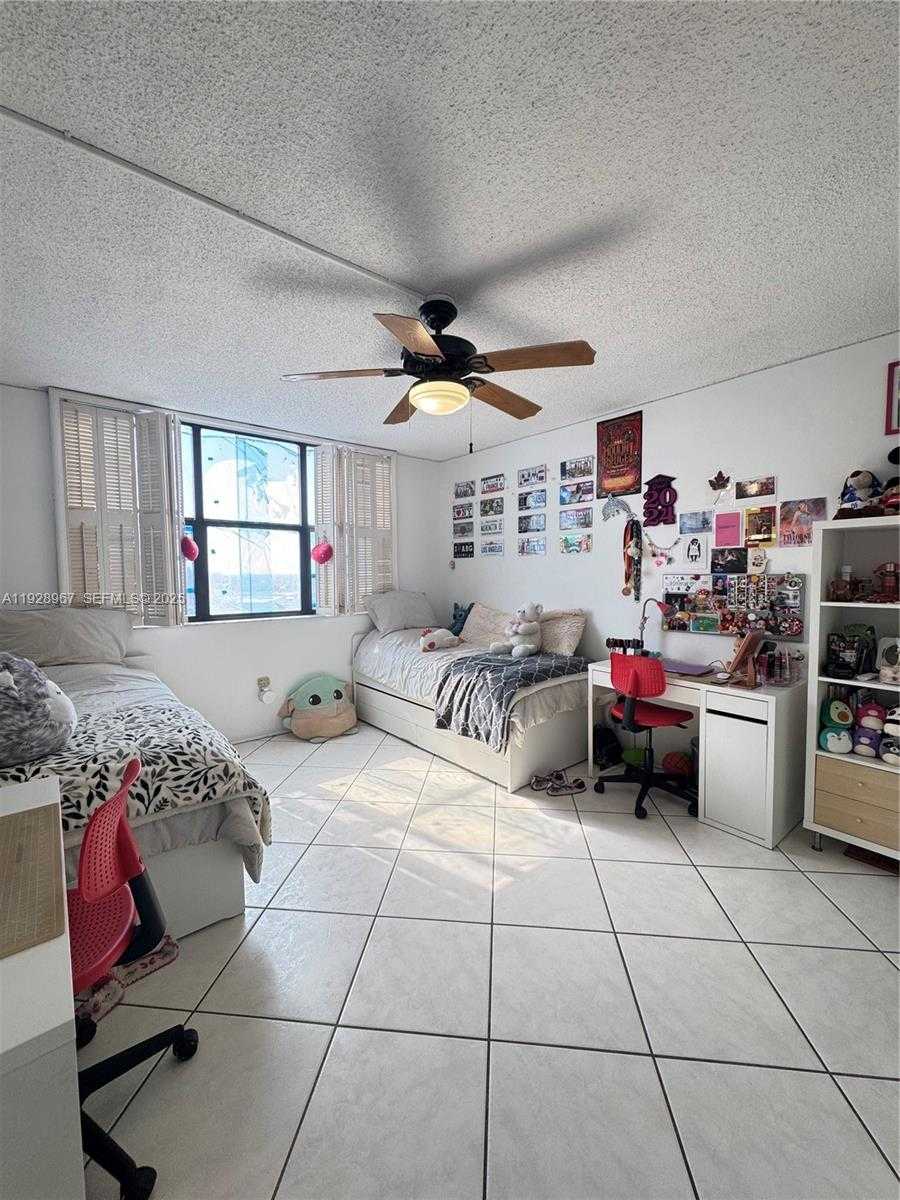 Small Image of 20100 WEST COUNTRY CLUB DR #1606, Aventura Number 8