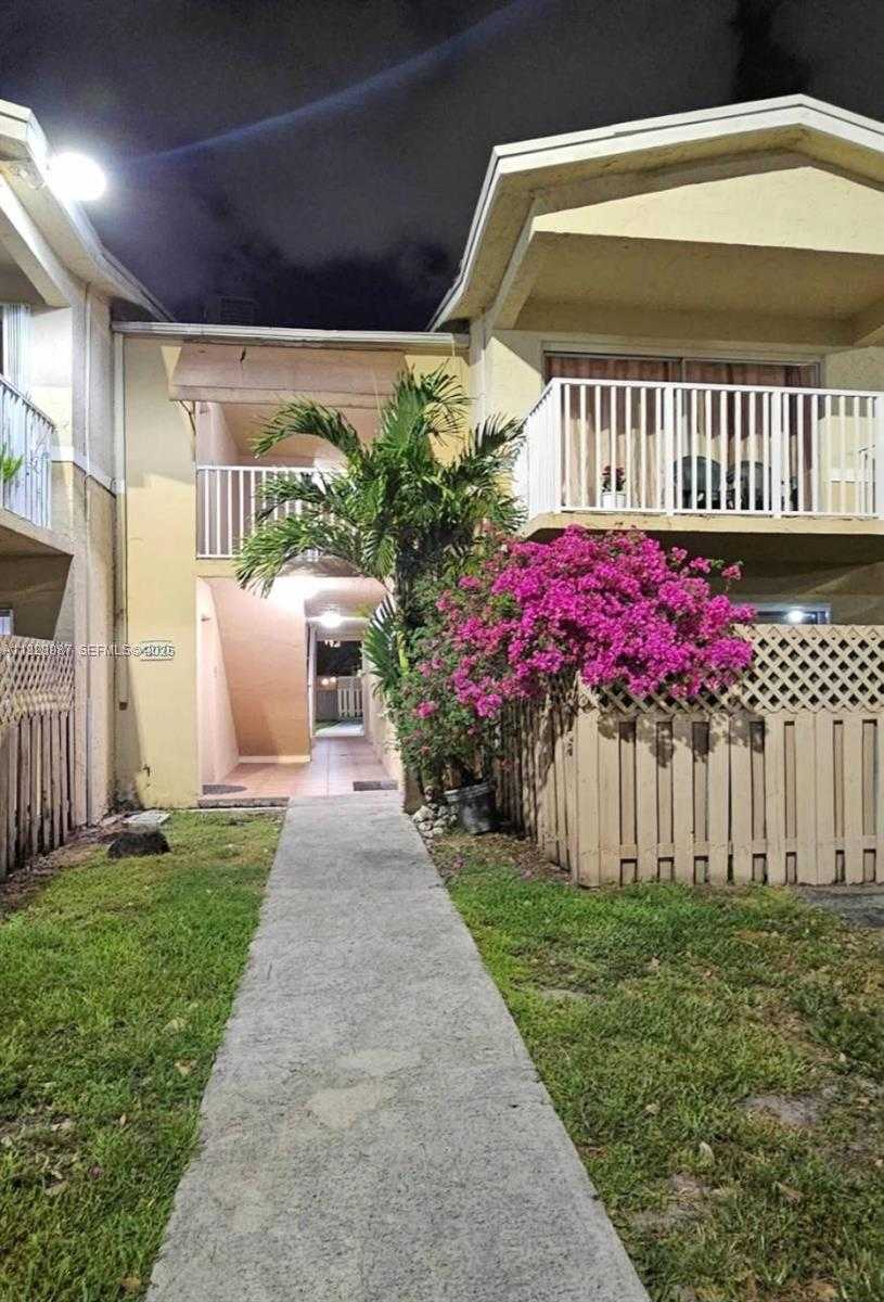Small Image of 4210 NORTH WEST 79TH AVE #1E, Doral Number 1