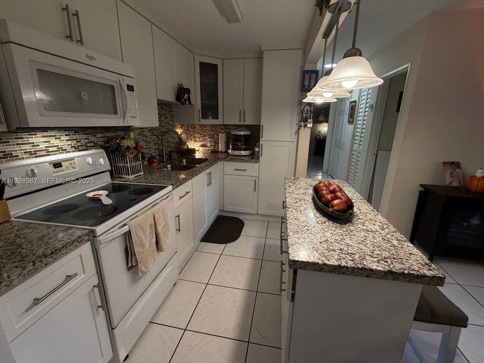 Small Image of 4210 NORTH WEST 79TH AVE #1E, Doral Number 10