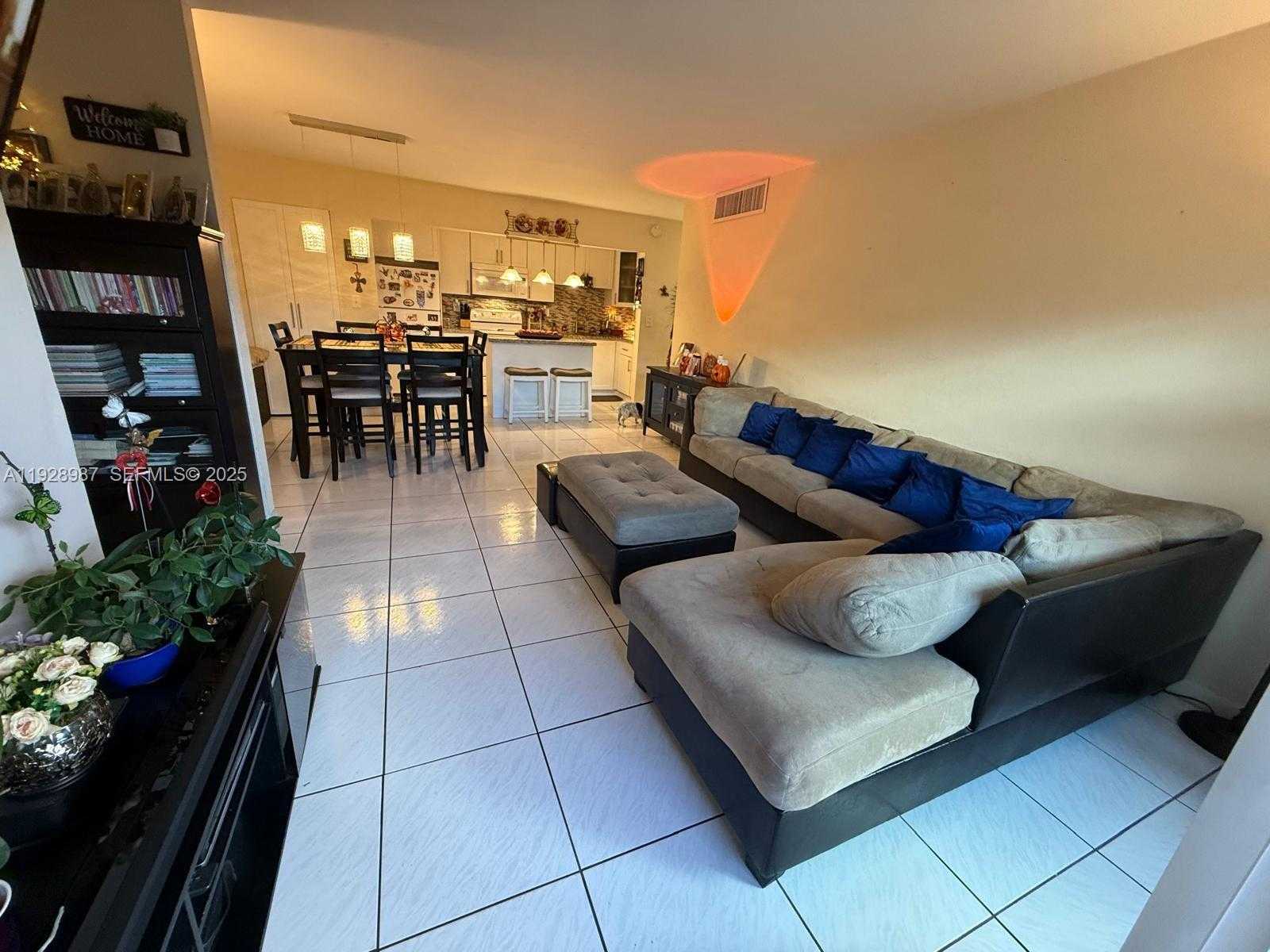 Small Image of 4210 NORTH WEST 79TH AVE #1E, Doral Number 14