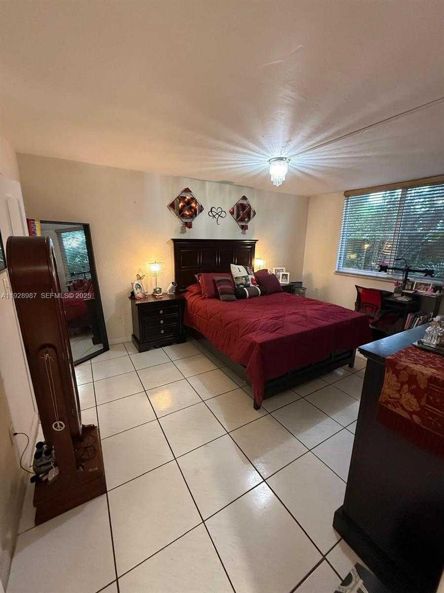 Small Image of 4210 NORTH WEST 79TH AVE #1E, Doral Number 25