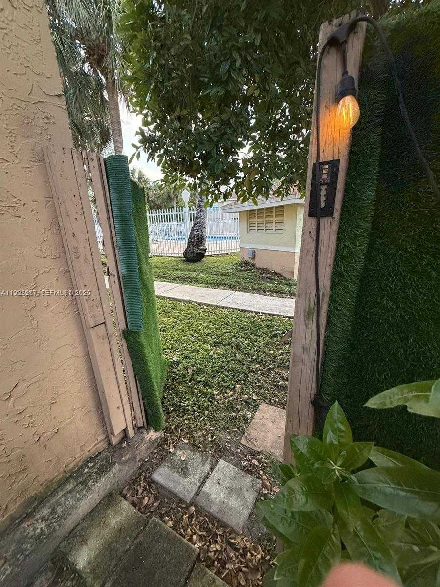 Small Image of 4210 NORTH WEST 79TH AVE #1E, Doral Number 37