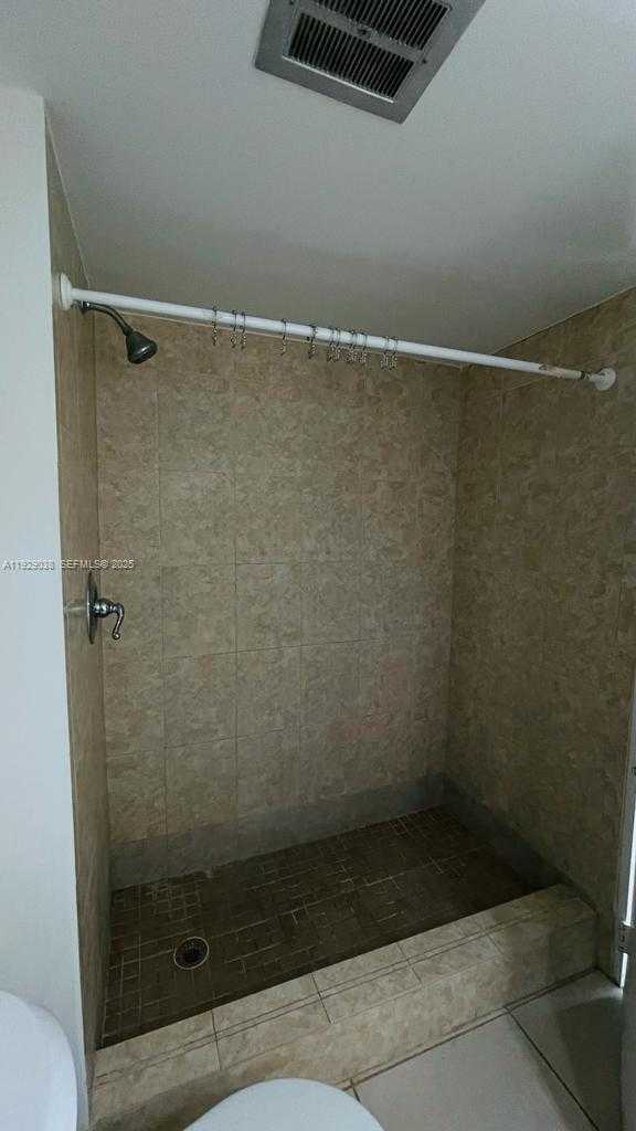 Small Image of 4420 NORTH WEST 79TH AVE #2F, Doral Number 13