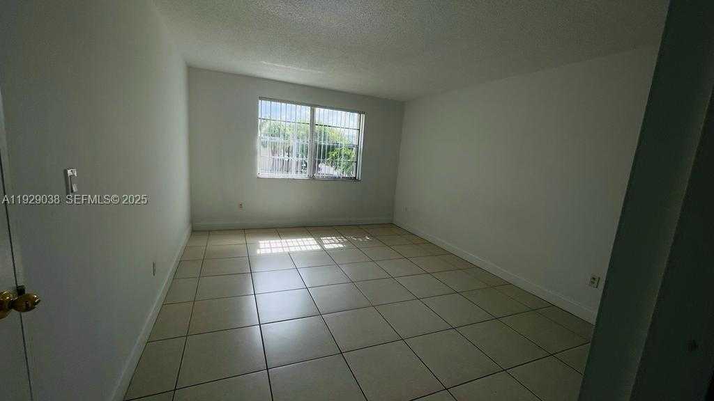 Small Image of 4420 NORTH WEST 79TH AVE #2F, Doral Number 16