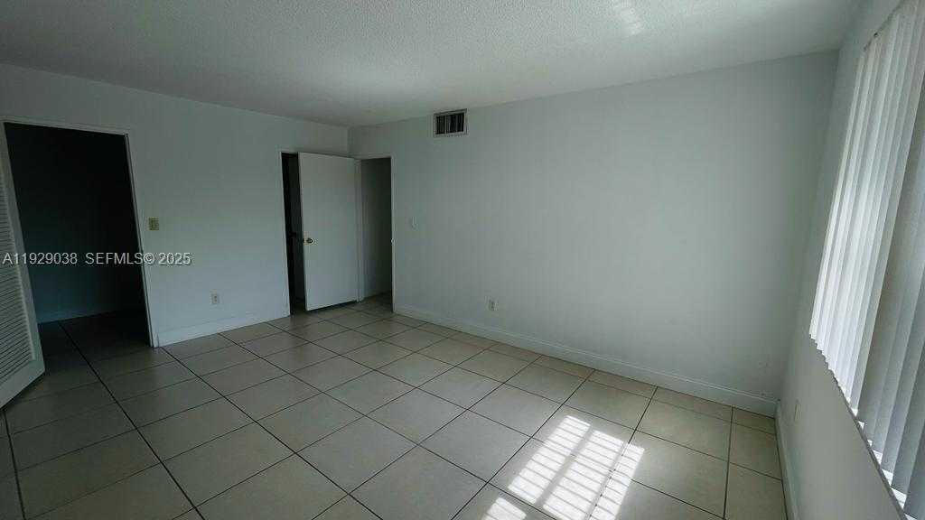 Small Image of 4420 NORTH WEST 79TH AVE #2F, Doral Number 9