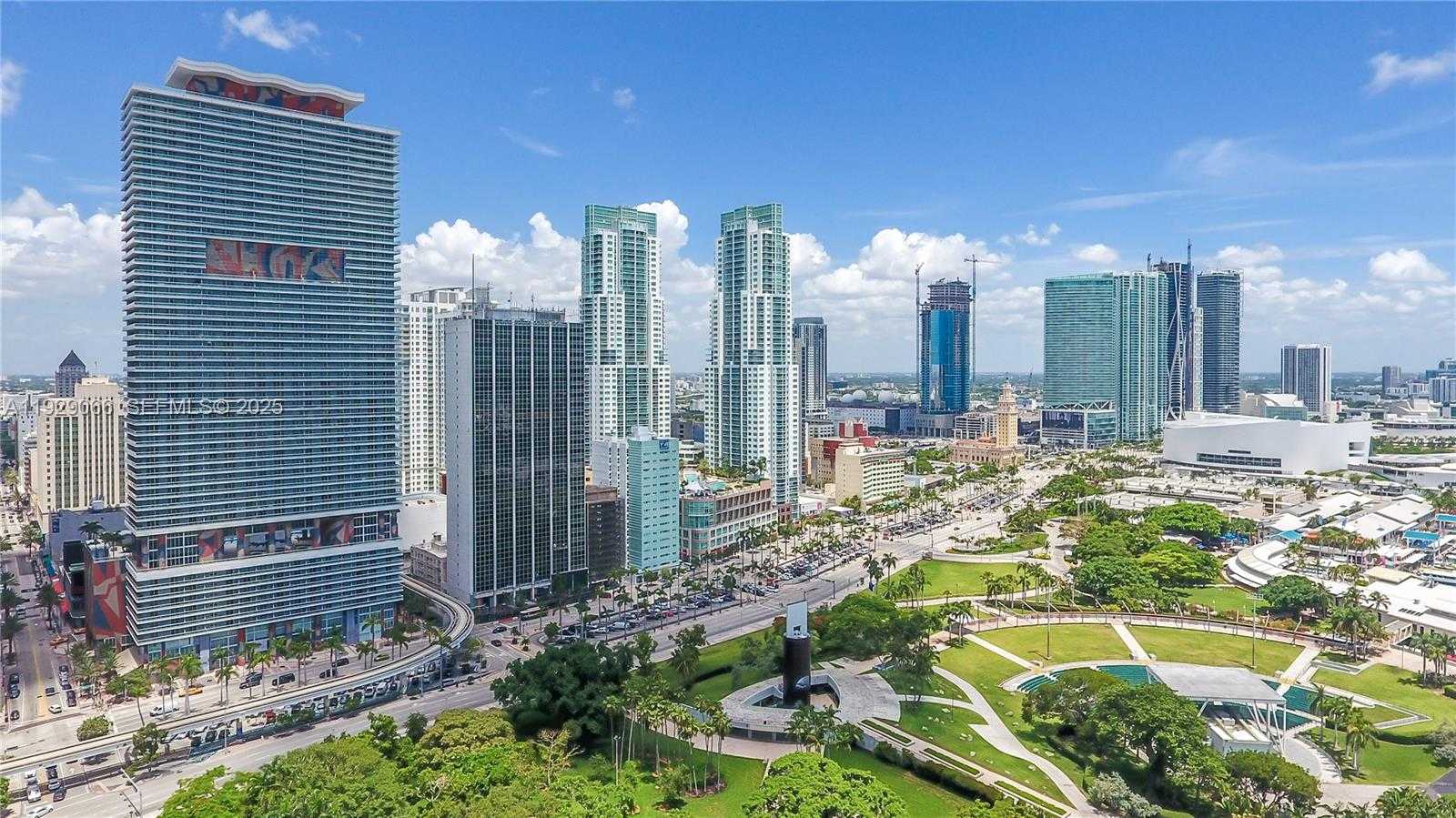 Small Image of 50 BISCAYNE BLVD #503, Miami Number 3