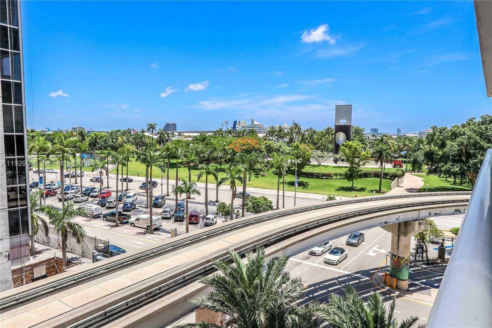 Small Image of 50 BISCAYNE BLVD #503, Miami Number 8