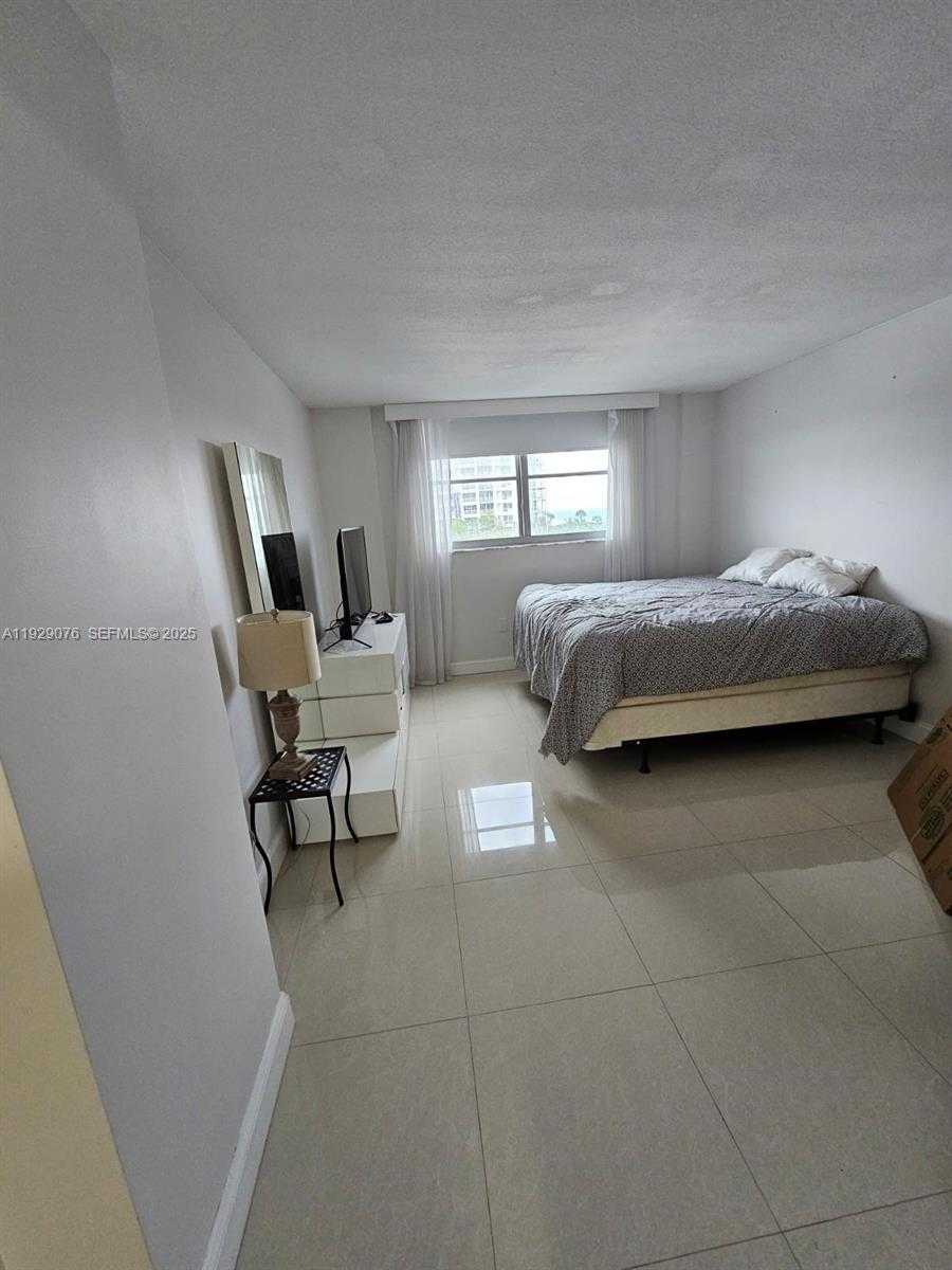 Small Image of 9273 COLLINS AVE #408, Surfside Number 15