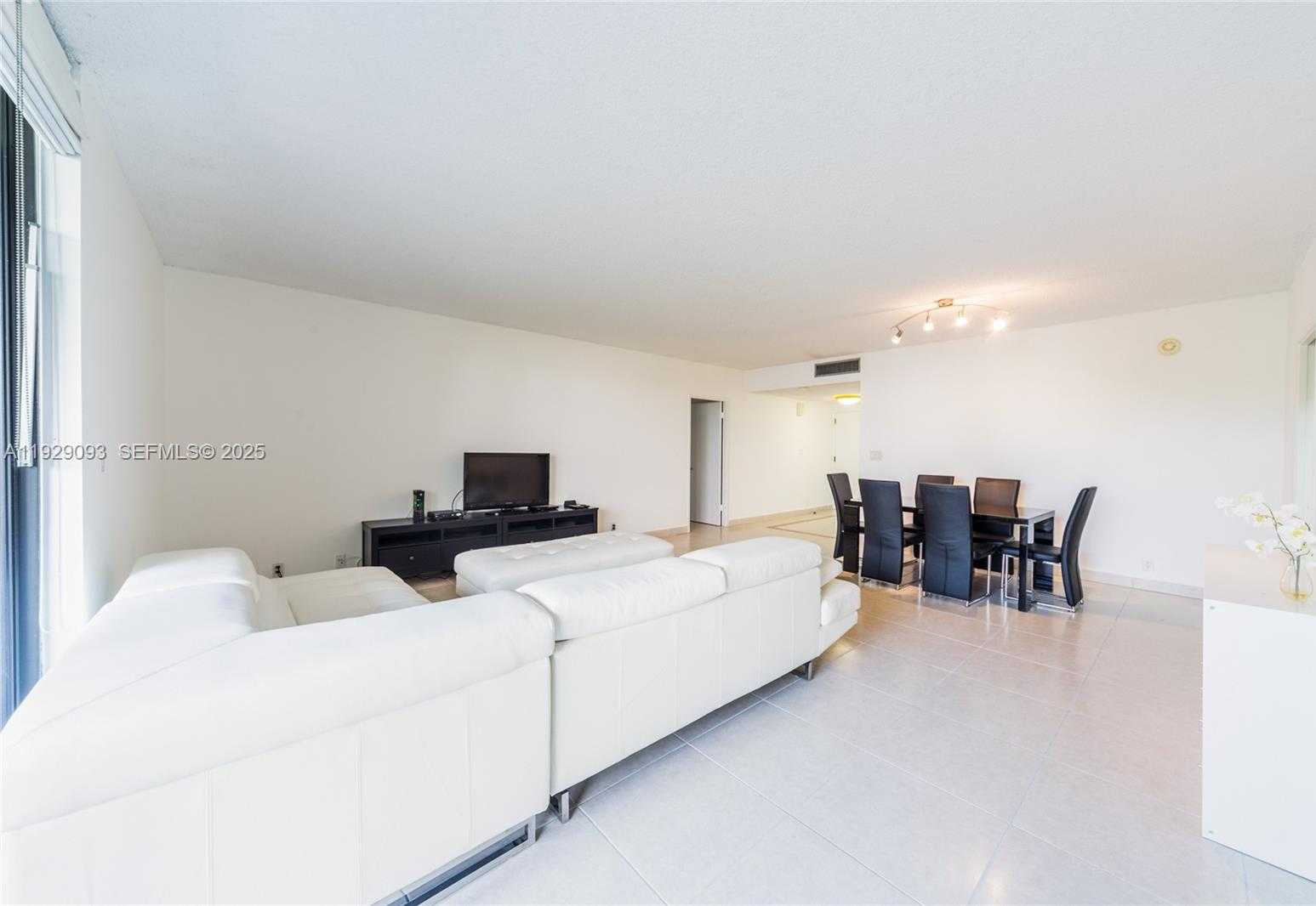 Small Image of 121 CRANDON BL #248, Key Biscayne Number 10