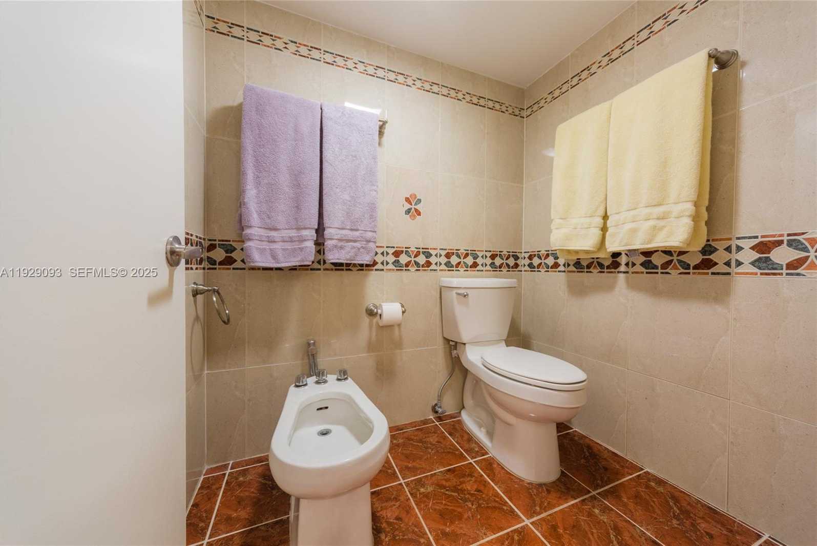 Small Image of 121 CRANDON BL #248, Key Biscayne Number 19