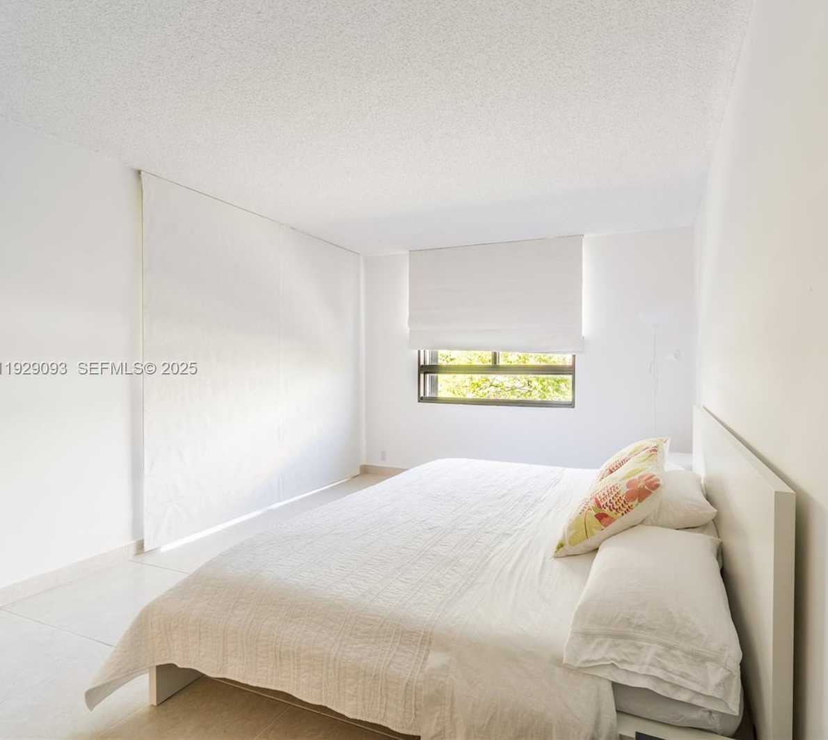 Small Image of 121 CRANDON BL #248, Key Biscayne Number 21