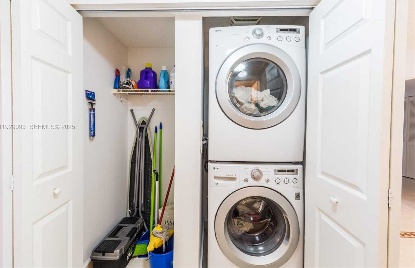 Small Image of 121 CRANDON BL #248, Key Biscayne Number 28