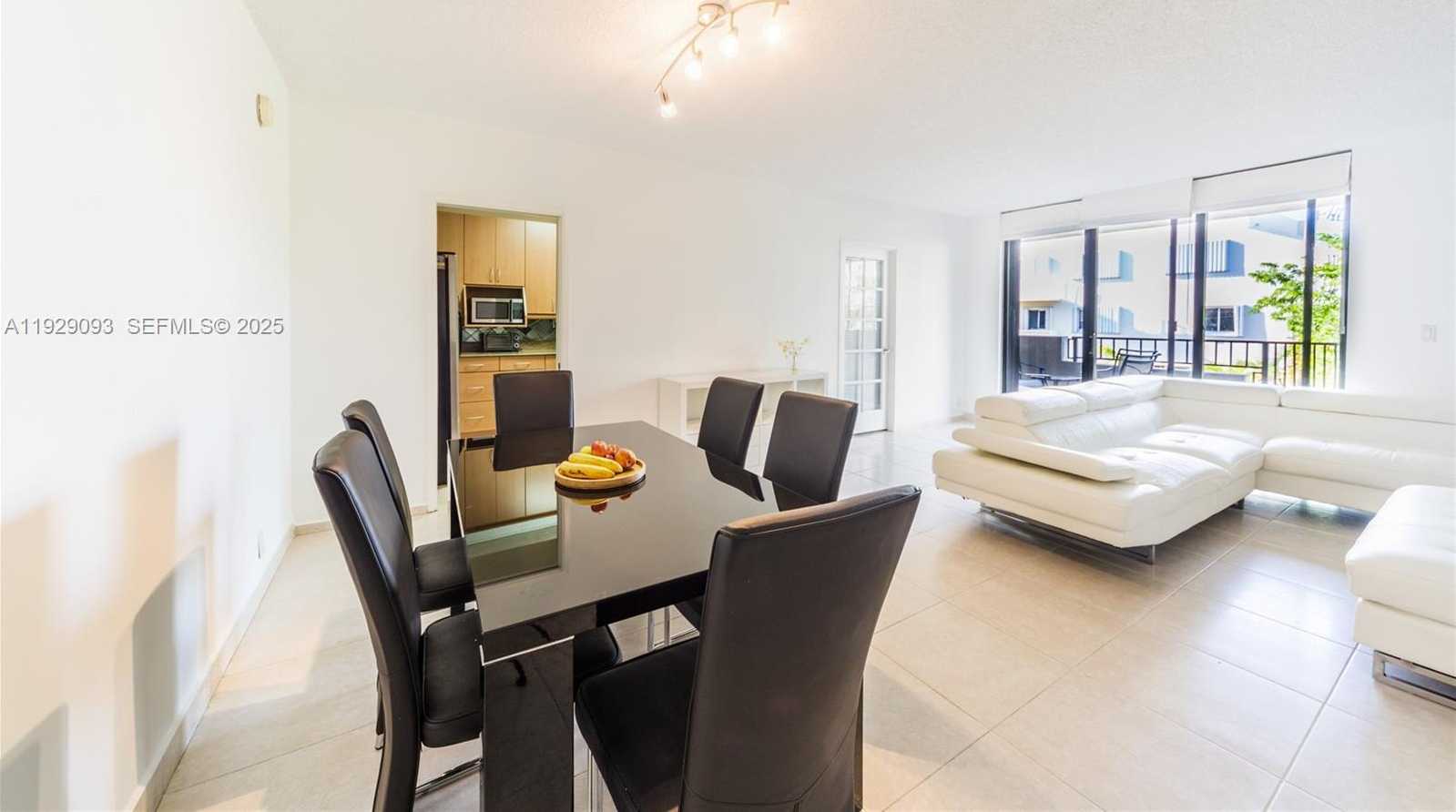 Small Image of 121 CRANDON BL #248, Key Biscayne Number 3