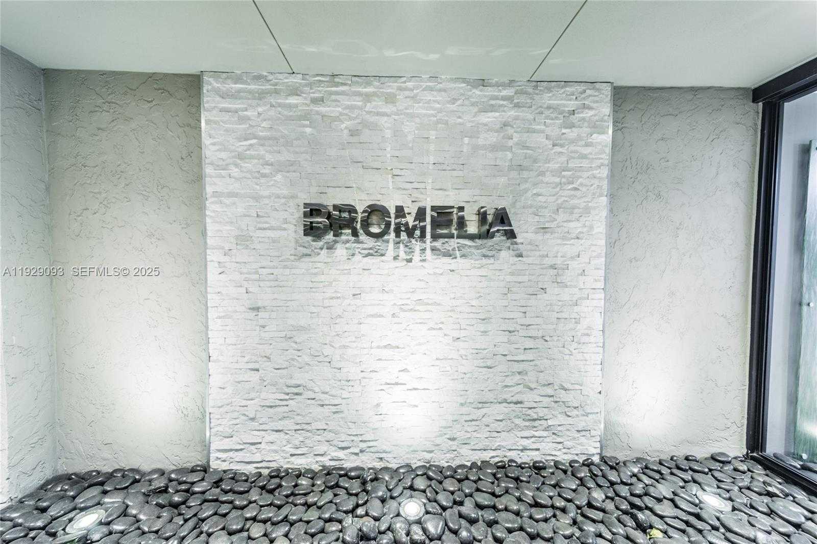 Small Image of 121 CRANDON BL #248, Key Biscayne Number 36