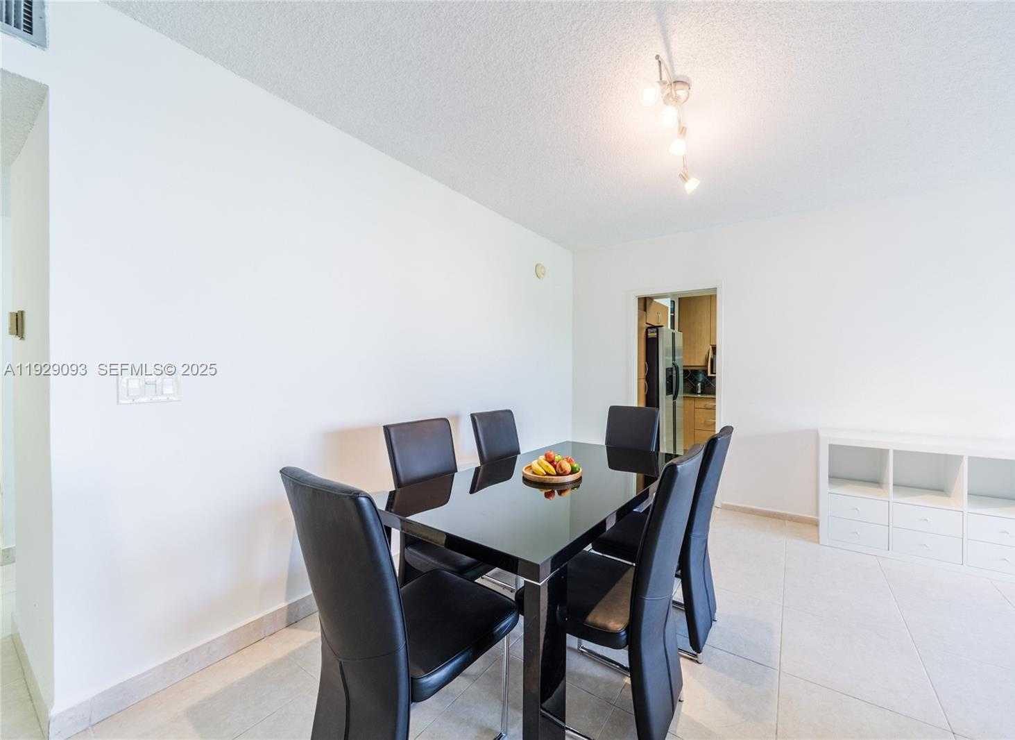 Small Image of 121 CRANDON BL #248, Key Biscayne Number 6