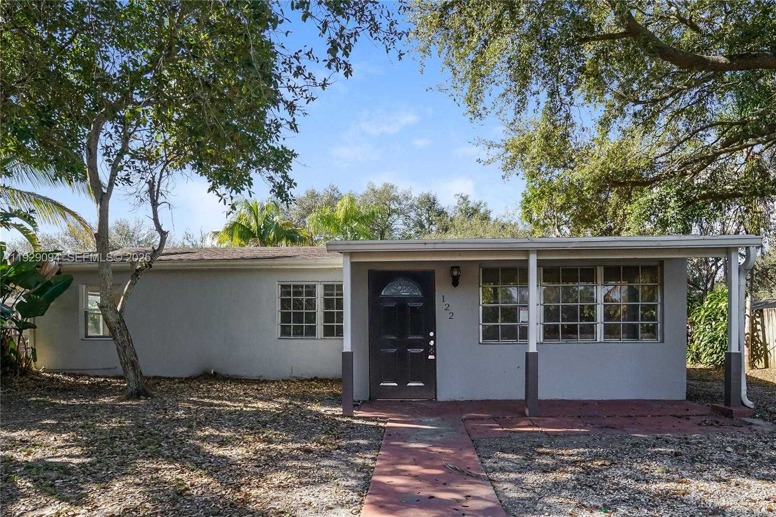 Small Image of 122 ALLEN RD, West Park Number 1