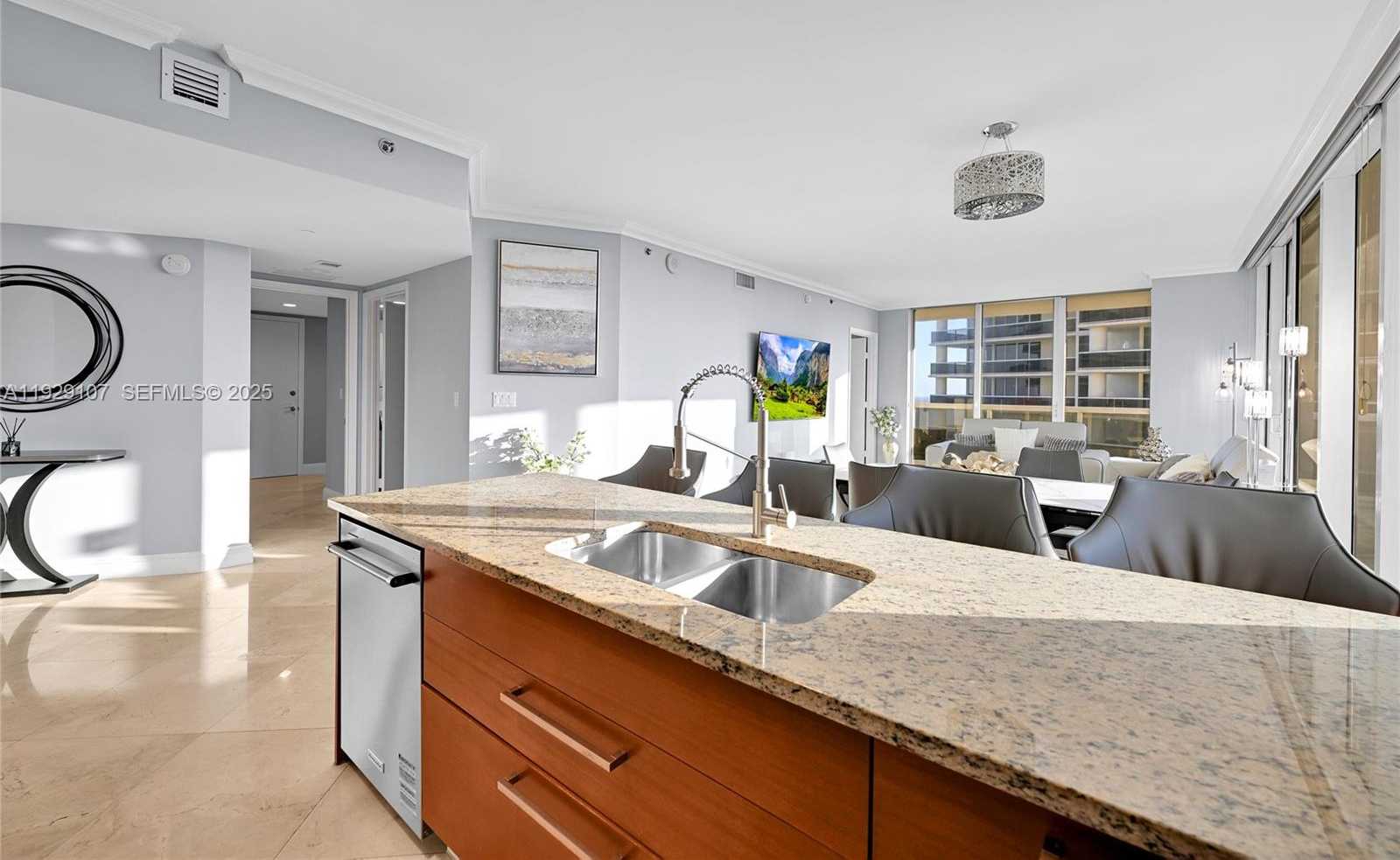 Small Image of 1830 SOUTH OCEAN DR #3706, Hallandale Beach Number 16